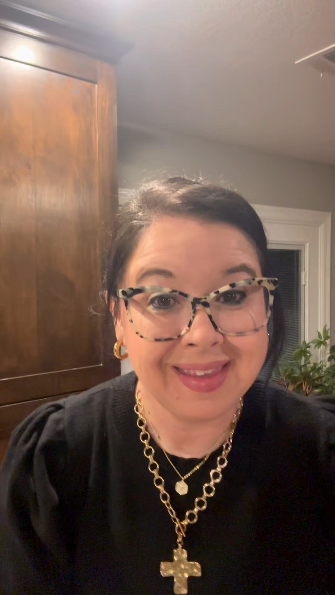 Another OOTD for you!! Be the Light today friends!! #ootd #amazonfinds #halara #zelool 

#LTKOver40 #LTKWorkwear #LTKootd