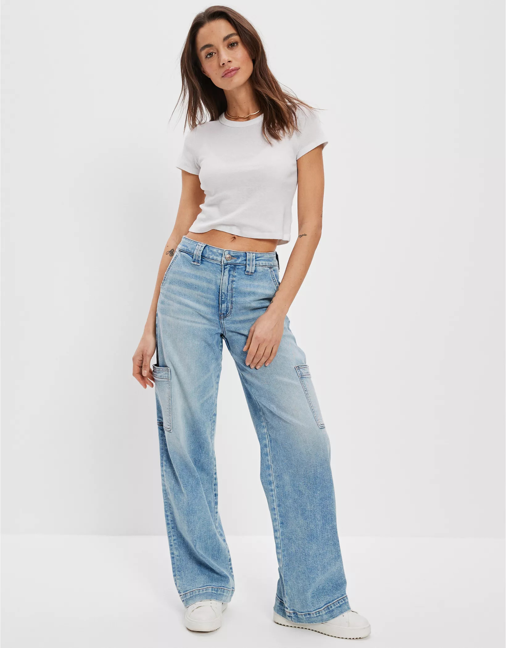 AE Dreamy Drape Stretch Super High-Waisted Cargo Baggy Wide-Leg Jean | American Eagle Outfitters (US & CA)