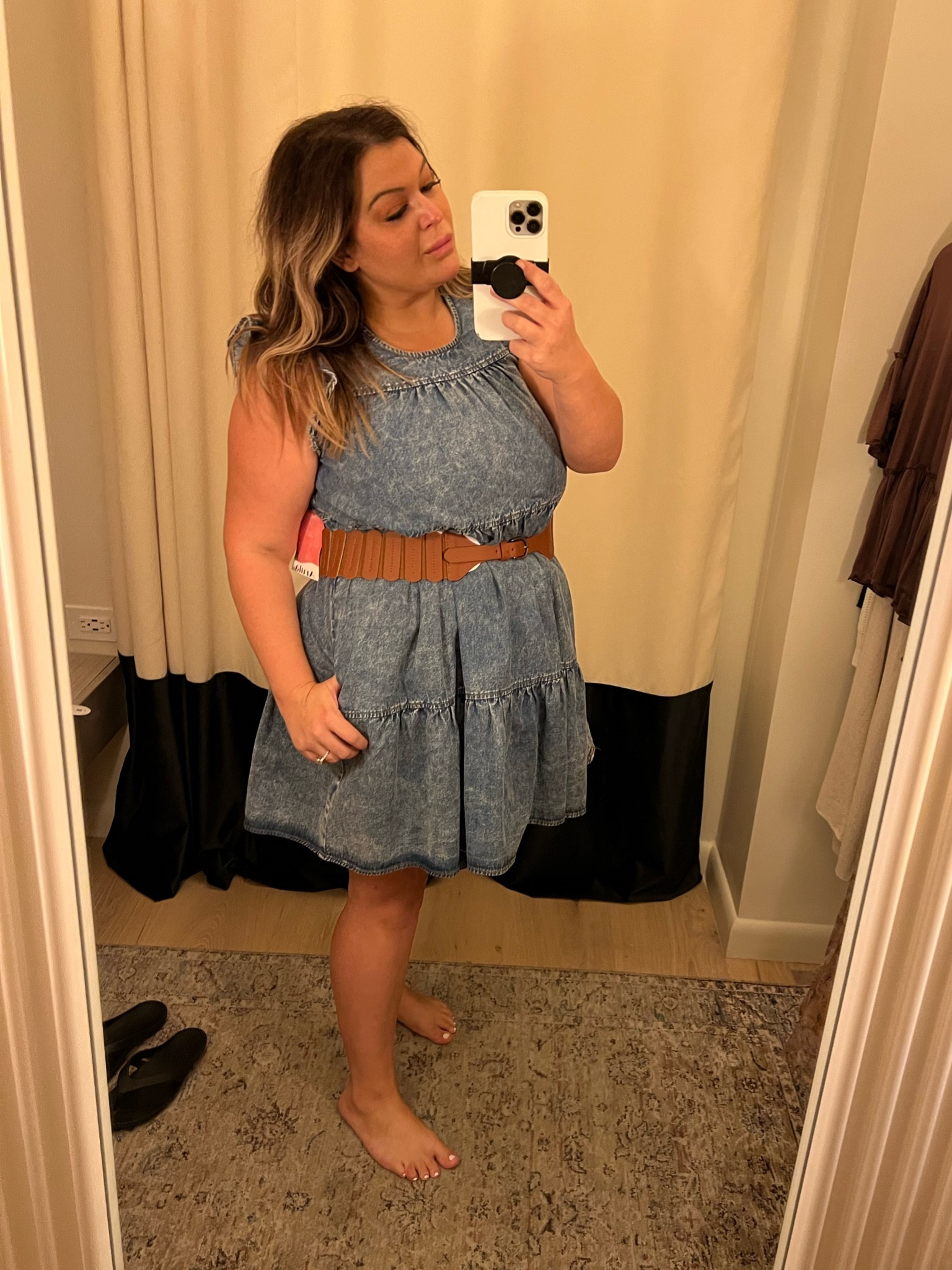Super cute jean dress perfect with a belt. Fall transitional style for plus size women #PlusSize #Curvystyle  #CurvyGirl #arula  #altardstate #falltransitional 

#LTKSeasonal #LTKcurves #LTKunder100