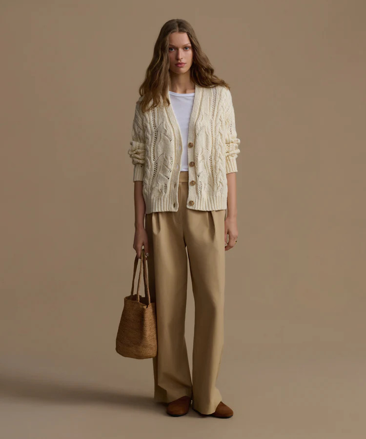 This is your sign to upgrade your basics 🤍✨ Jenni Kayne Warehouse Sale is bringing up to 70% OFF on must-have staples 😍 From sweaters to sandals, everything is chic, simple & timeless ☀️
#JenniKayne #WardrobeEssentials #MinimalFashion #NeutralStyle #EffortlessLooks #SummerStyle #FashionDeals #LTKFinds #StyleGoals #SimpleChic #TrendingFashion 

 #LTKSeasonal #LTKU #LTKSaleAlert