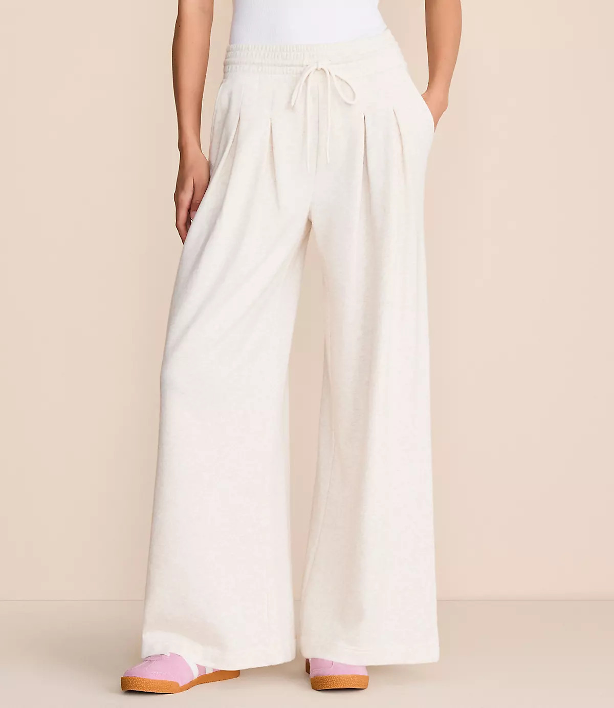 Lou & Grey Heathered Cozy Cotton Pleated Wide Leg Pants | LOFT