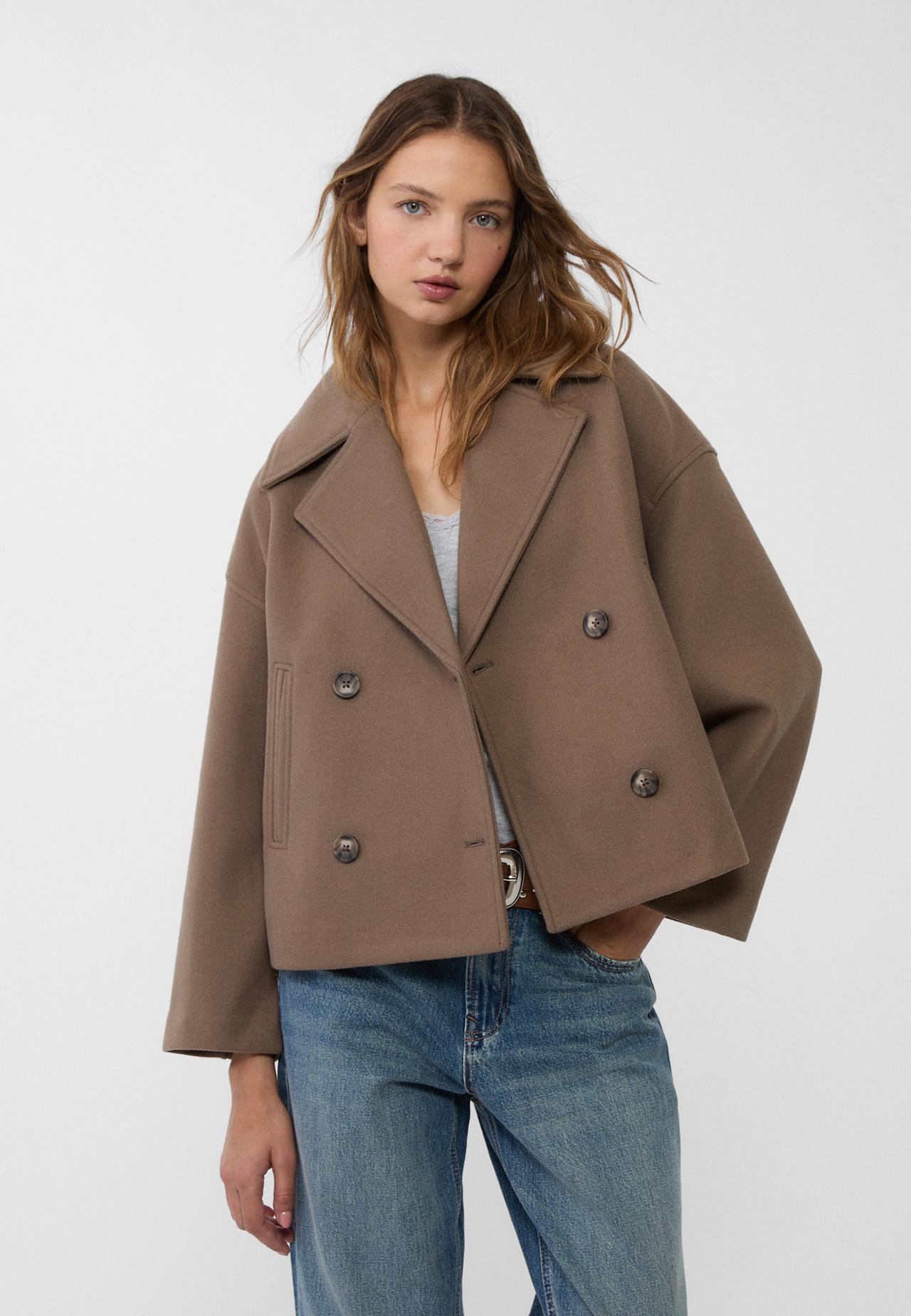 Short double-breasted coat | Stradivarius (UK)