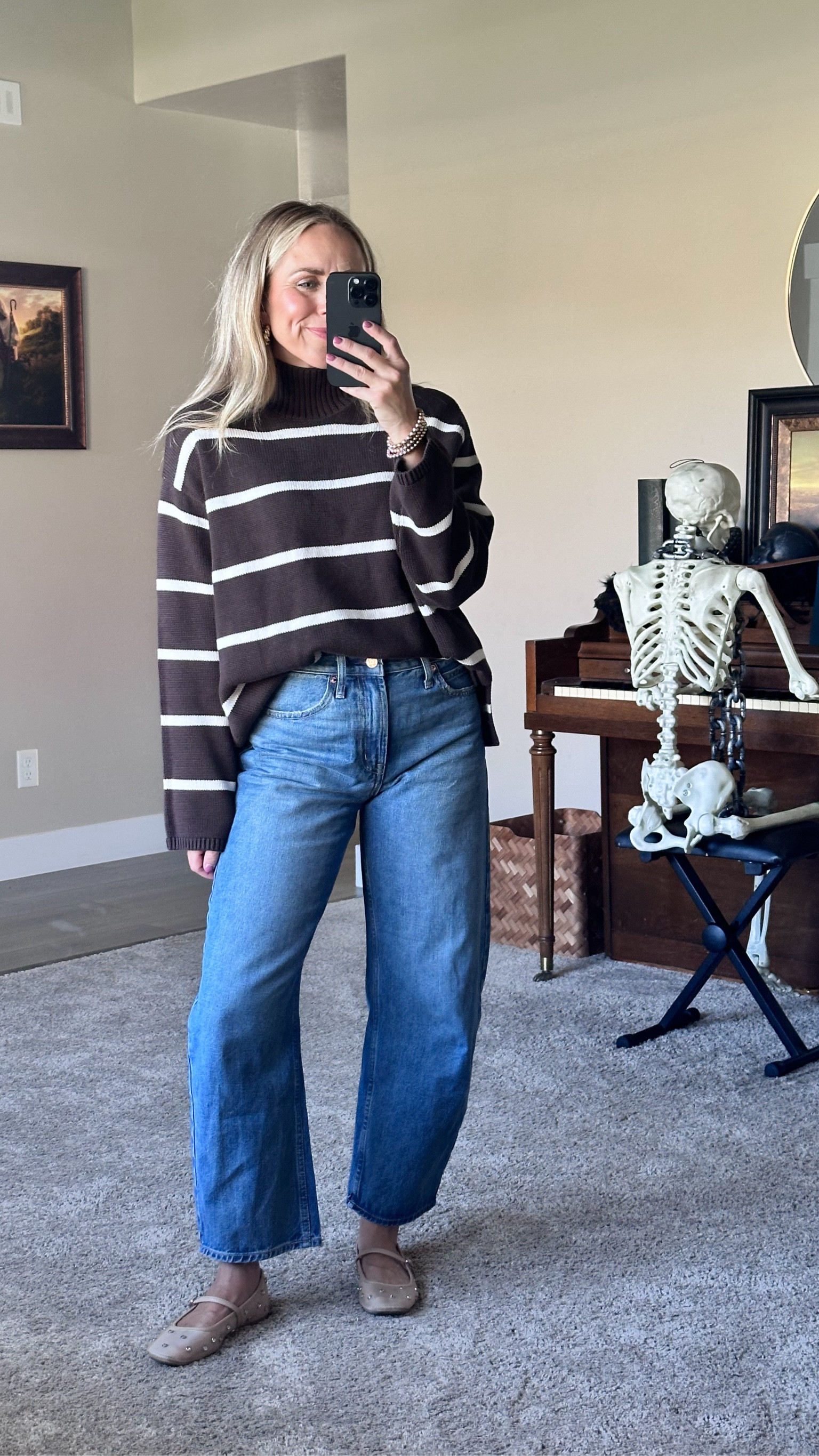 Easy fall outfit idea from Gap! Everything is true to size. 

#LTKFindsUnder100 #LTKSeasonal #LTKStyleTip