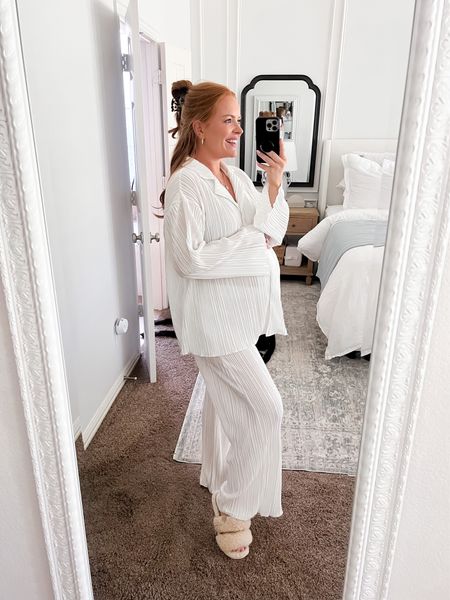 Amazon set under $50! White pajama set from Amazon! I got it in a small!