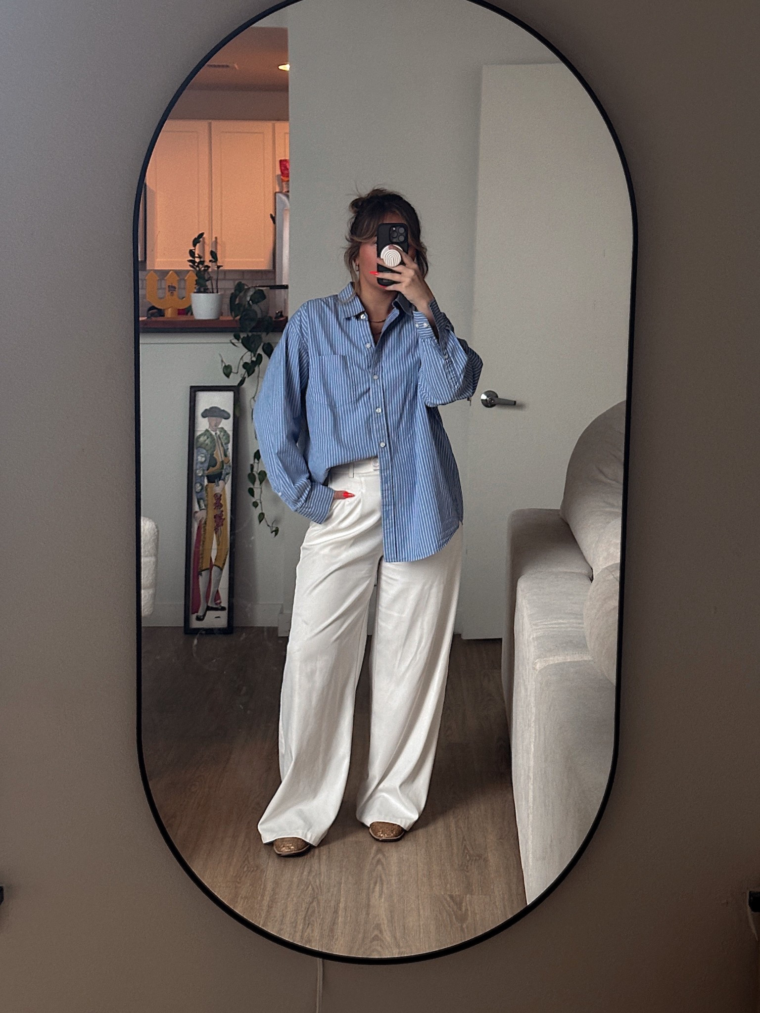 shirt - gap
pants - princess polly
loafers - vince camuto