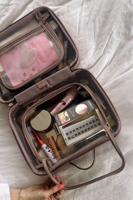 Everything I packed in my beauty bag for Paris!

Beauty travel, beauty travel finds, makeup travel finds, travel beauty, travel makeup, skincare, makeup, toiletry bag, cosmetic bag, makeup bag, sephora, Amazon gadgets, Amazon finds

#LTKBeauty #LTKTravel #LTKSeasonal