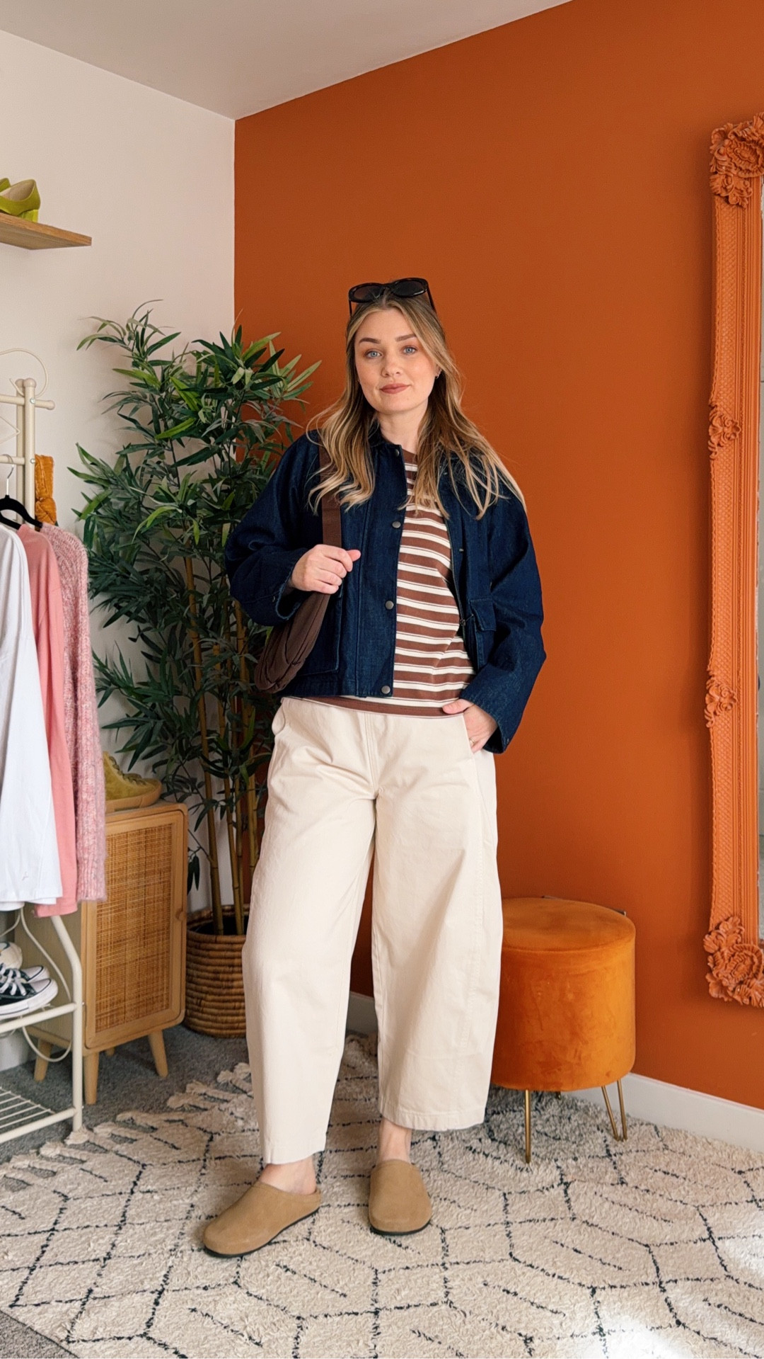 I’m wearing..

Jeans - 12, short
Tshirt - 12
Lips - velvet teddy mac
Jacket - M

#LTKspring #LTKootd #LTKgrwm