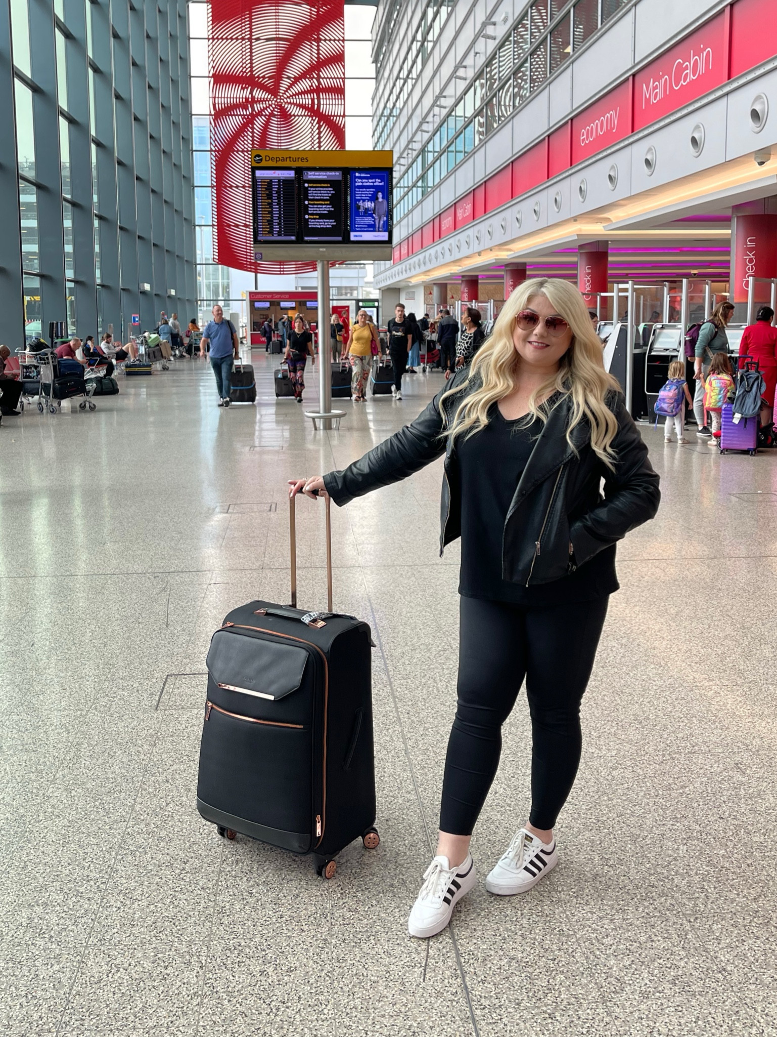 Travel day outfit for my flight to California. These leggings from M&S are so comfortable, I love them! 

#LTKtravel #LTKcurves