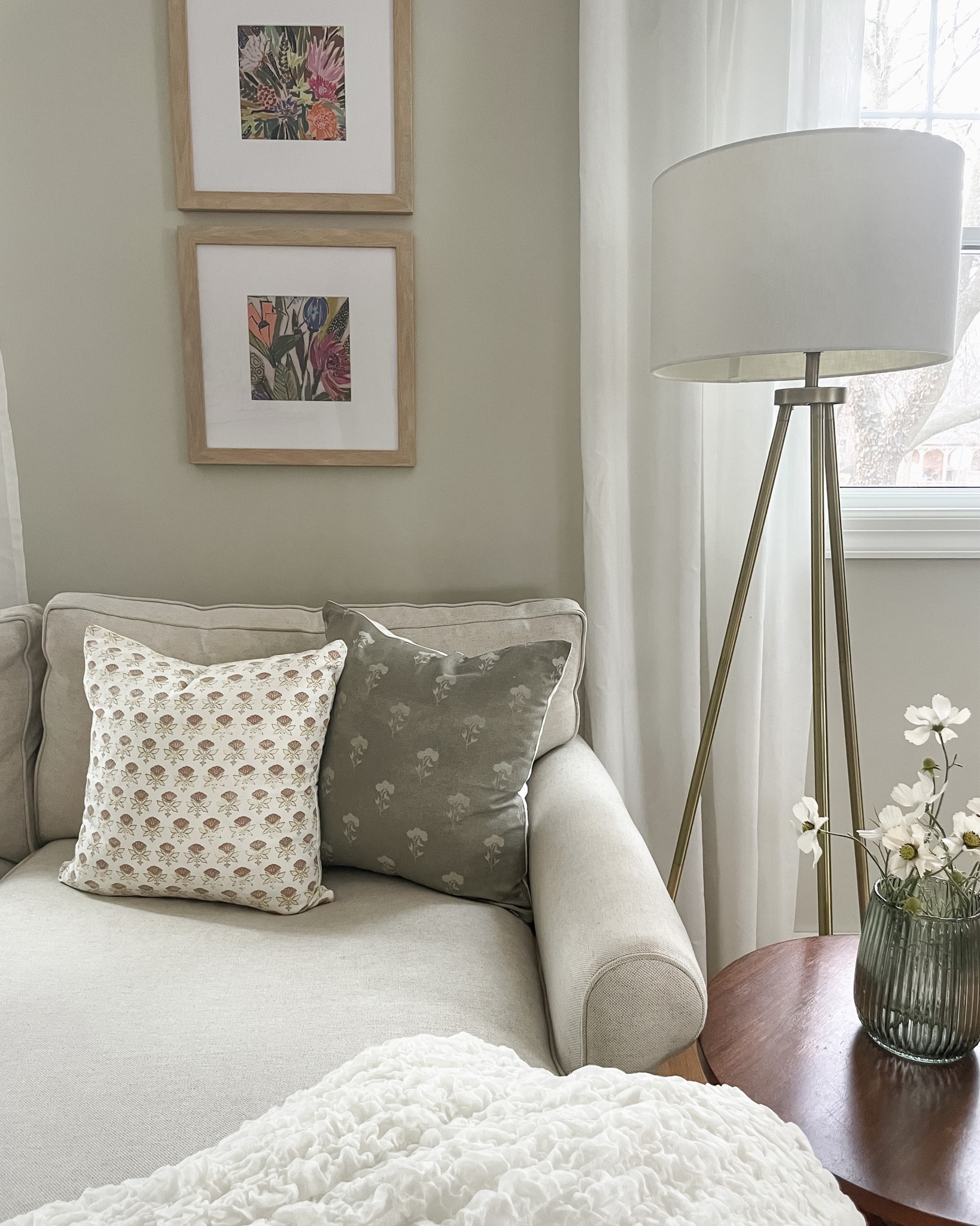 Spring decor. Living room decor. Neutral home. Home decor. Floor lamp. 

#LTKhome #LTKSeasonal