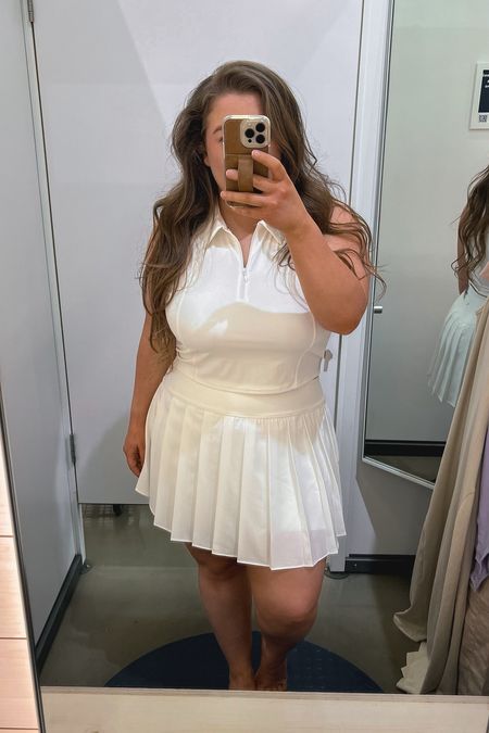 This white pleated skort from Old Navy is giving me LIFE 

#LTKsalealert #LTKActive #LTKmidsize