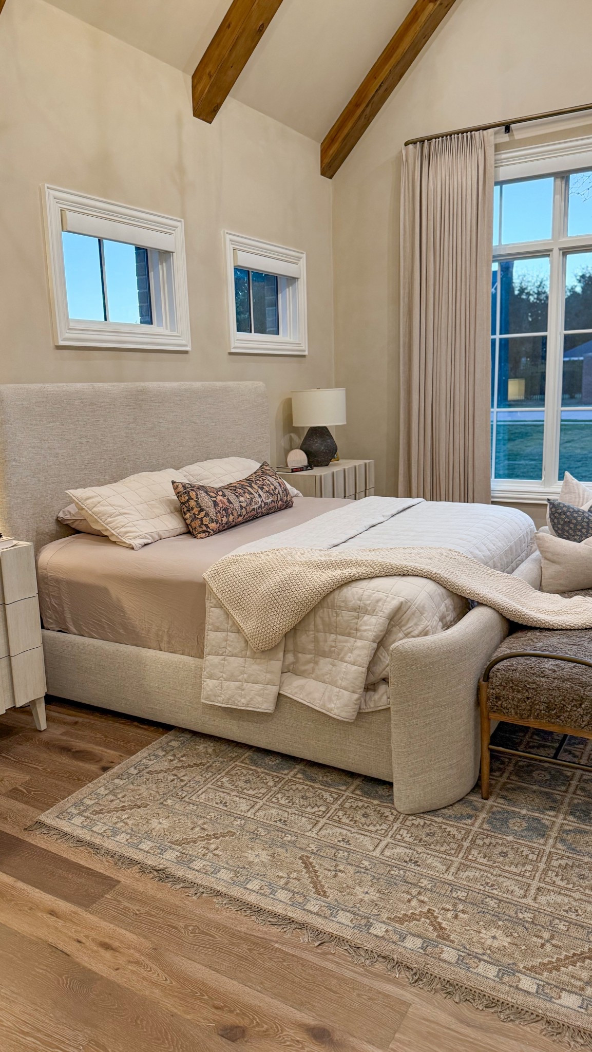 There’s something about neutral tones that instantly calms a space.
This whole setup from Quince is simple, elevated, and timeless.
The European Linen Box Quilt in Sand adds texture and weight without feeling heavy.
The Bamboo Sheets in Sand are unbelievably soft — like sleeping in clouds.
The Fisherman Throw in Natural brings that lived-in warmth, and the Silk Pillowcases are the cherry on top.
Finished with the Peony Candle — the perfect soft floral scent to make the room feel serene.

🛏️ Neutral, timeless, and under budget. Shop the full Quince look on LTK.
#QuincePartner @onequince

#LTKHome