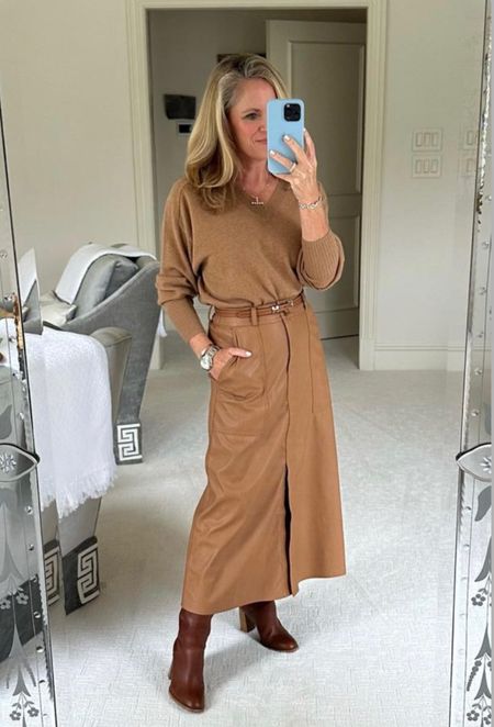 A column of color is so flattering 

Fresh new cashmere and leather from Brochu Walker

Camel V-neck cashmere sweater 
Camel faux leather, midi skirt 
Fits TTS 


#LTKstyletip #LTKSeasonal #LTKover40