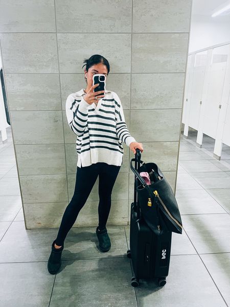 Airport outfit
Stripe look
Ugg mini 
Tom ford tote
Loft


#LTKstyletip #LTKtravel #LTKfindsunder100