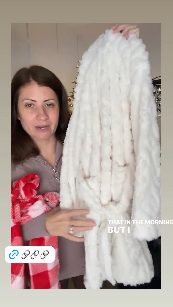 Found the cutest warm robes for the girls for Christmas at Walmart! These didn’t make such a cute gift for a little girl!

#LTKKids #LTKHoliday #LTKGiftGuide