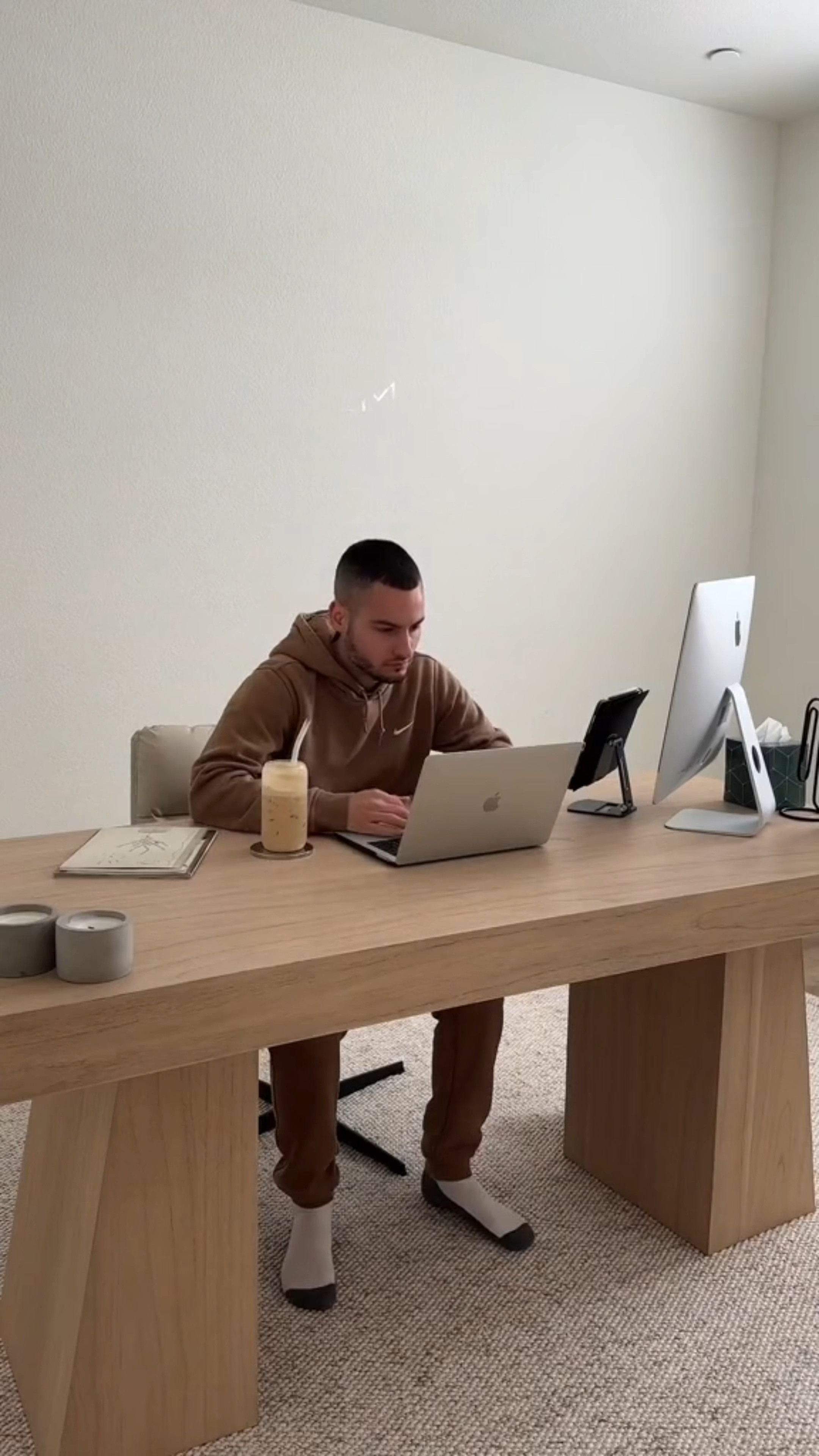 Everything from this video is linked below!

Tags: office desk, office chair, coffee machine, iPad stand, glass cups, ice machine, pan set, Nike sweat outfit.

#LTKFind #LTKSale #LTKhome