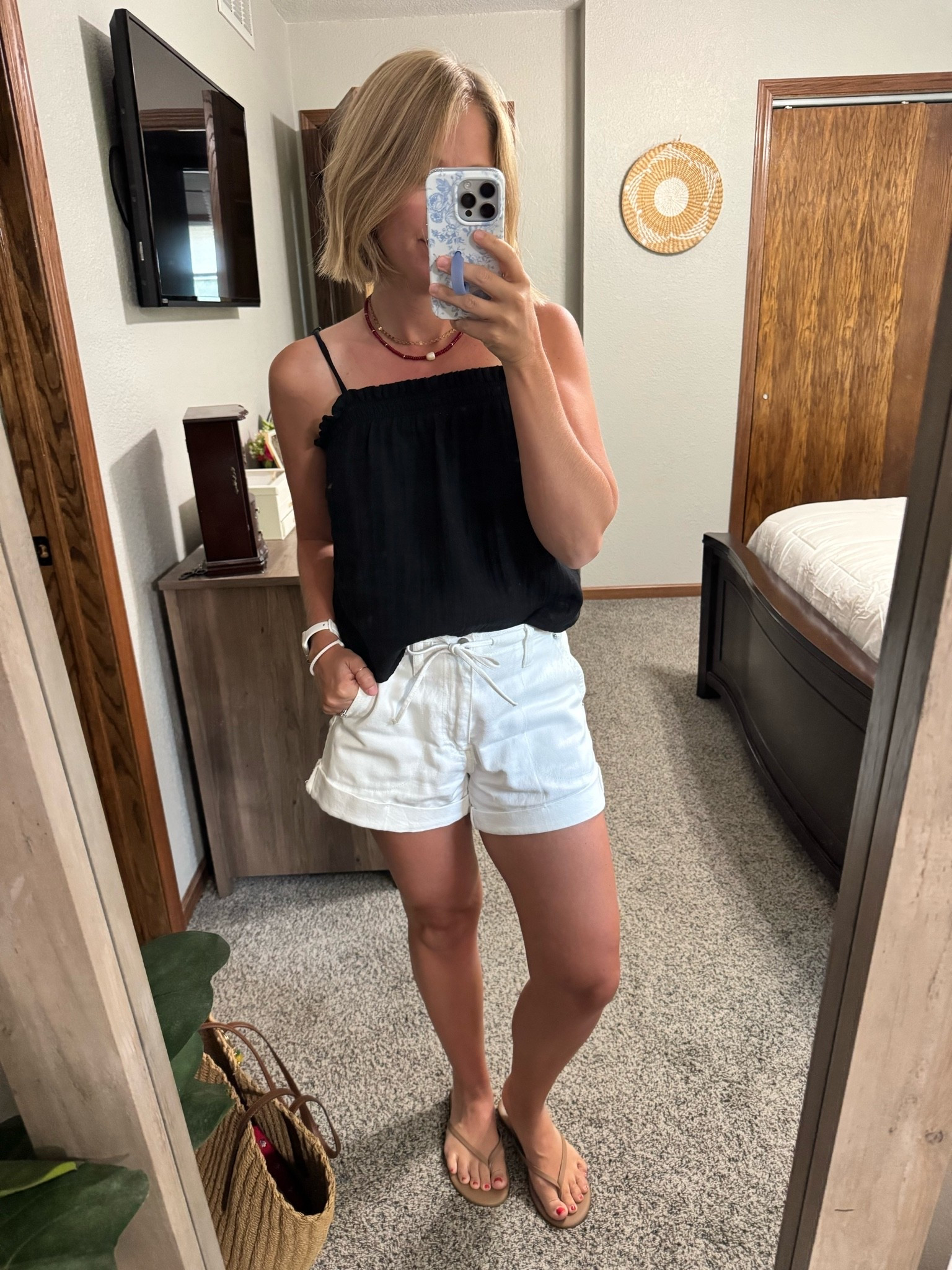 Wearing a size 4 in the shorts and xs in the top.

#LTKootd #LTKdayinmylife #LTKgrwm