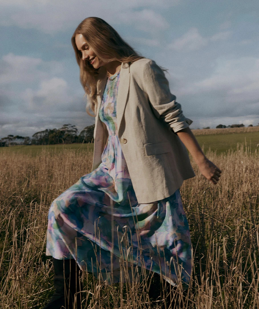 Linen Classic Blazer | Sussan