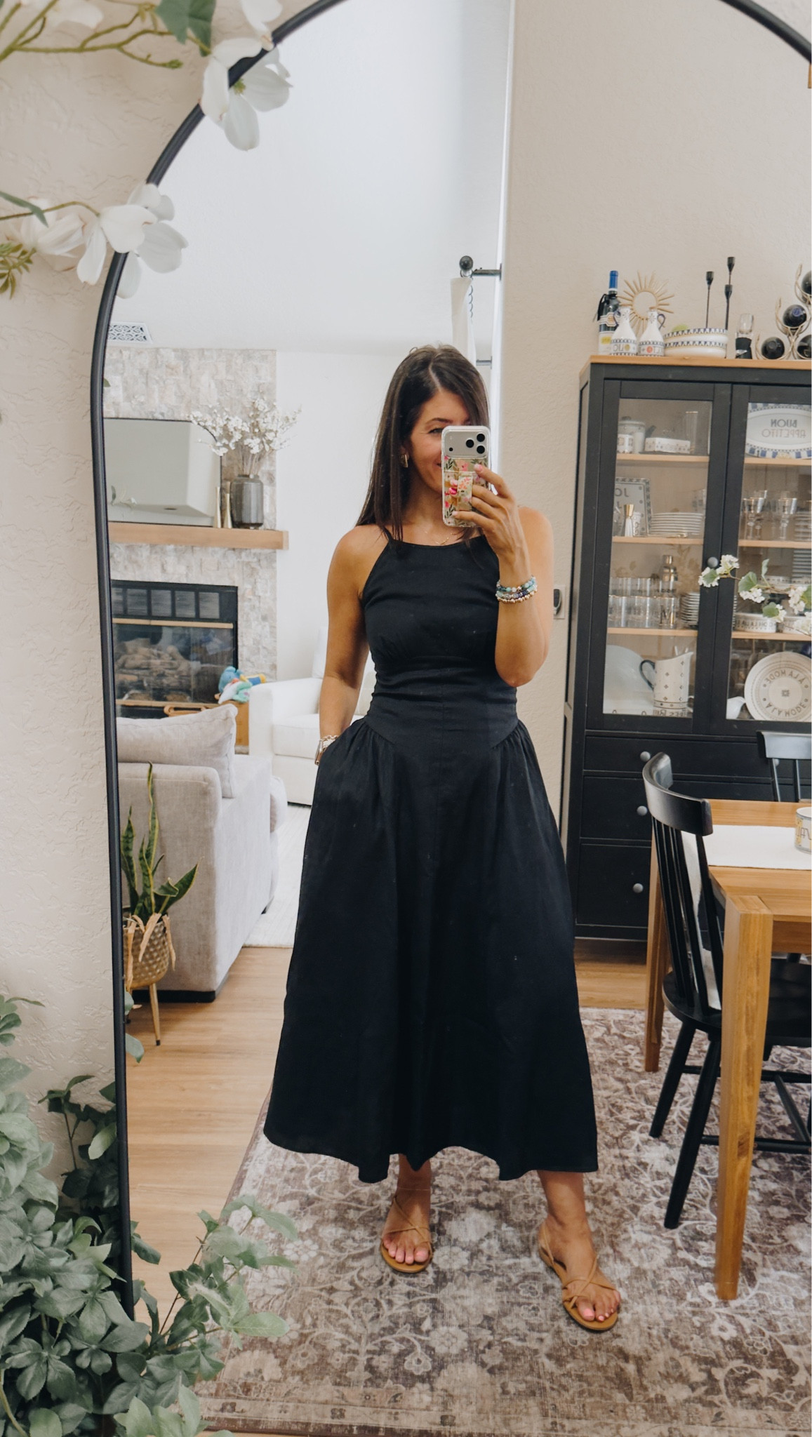 Abercrombie dress sale is live! 25% off plus 20% off with code AFLTK
In a medium regular linen dress

#LTKTall #LTKMidsize #LTKxAbercrombie