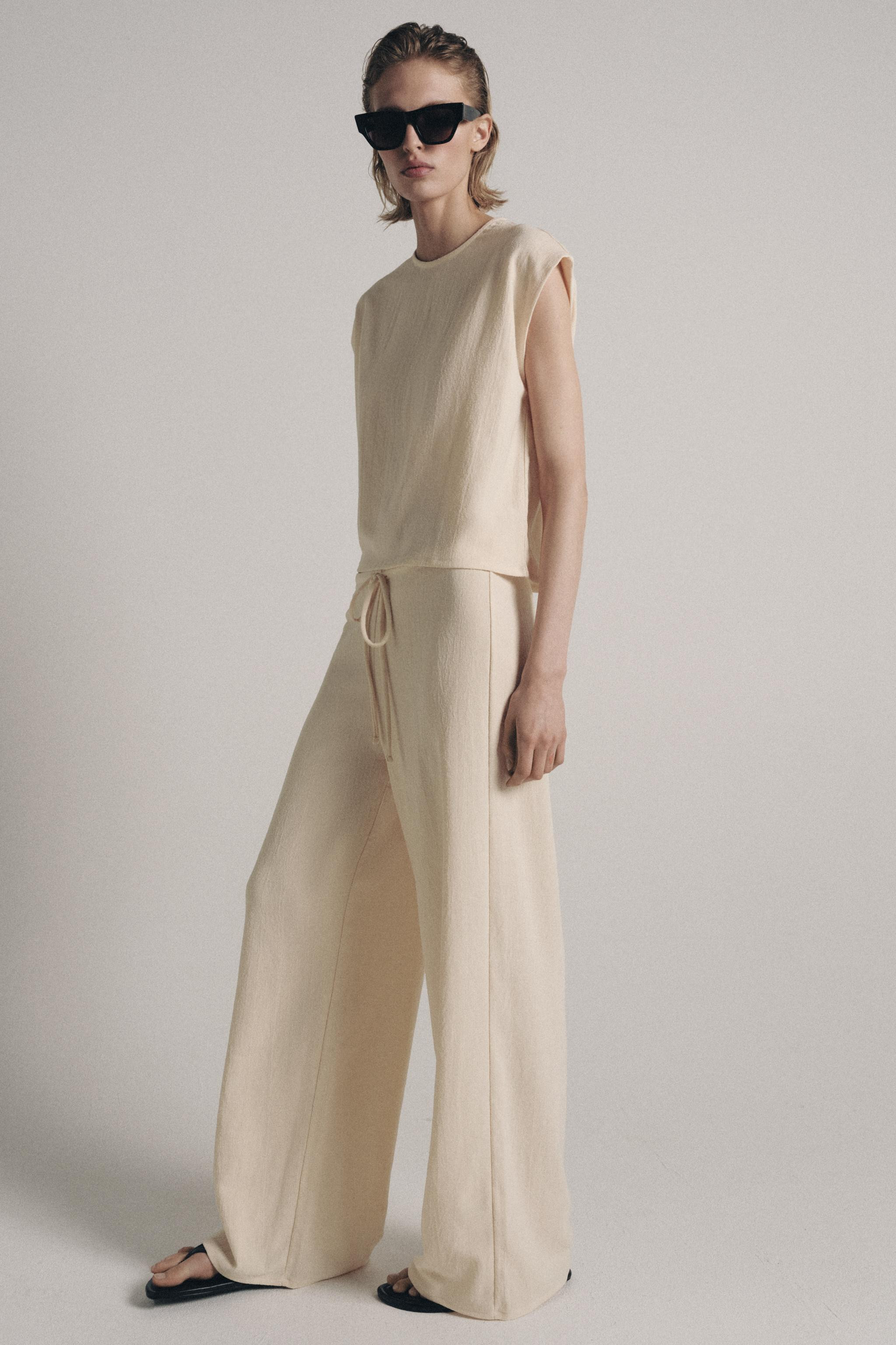 RUSTIC STRAIGHT LEG PANTS | Zara Canada