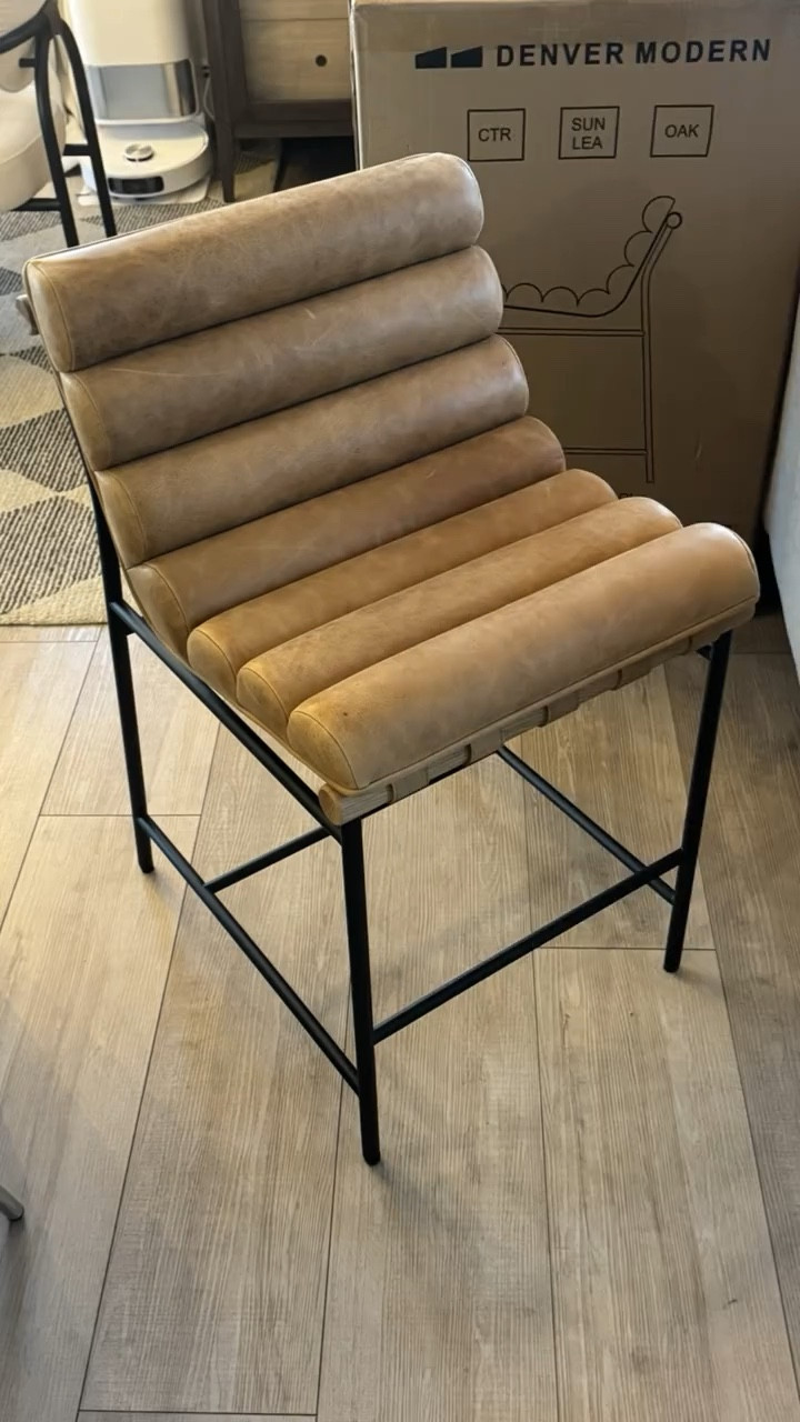 A good counter stool should disappear and elevate the space, these do both. Clean modern lines, comfortable seat height, and a solid feel that reads high-end without feeling precious. We love pieces that work hard and look effortless, and the Vail counter stools deliver.

From Denver Modern — modern, but warm. Structured, but livable. Exactly our Fig & Fern sweet spot.

🛒 Shop the stools here and save this for your next kitchen refresh.

#ltkhome #ltkfinds #figandfernstyle #counterstools #kitchenupgrade #modernhome #designerpicks #shopmyhome