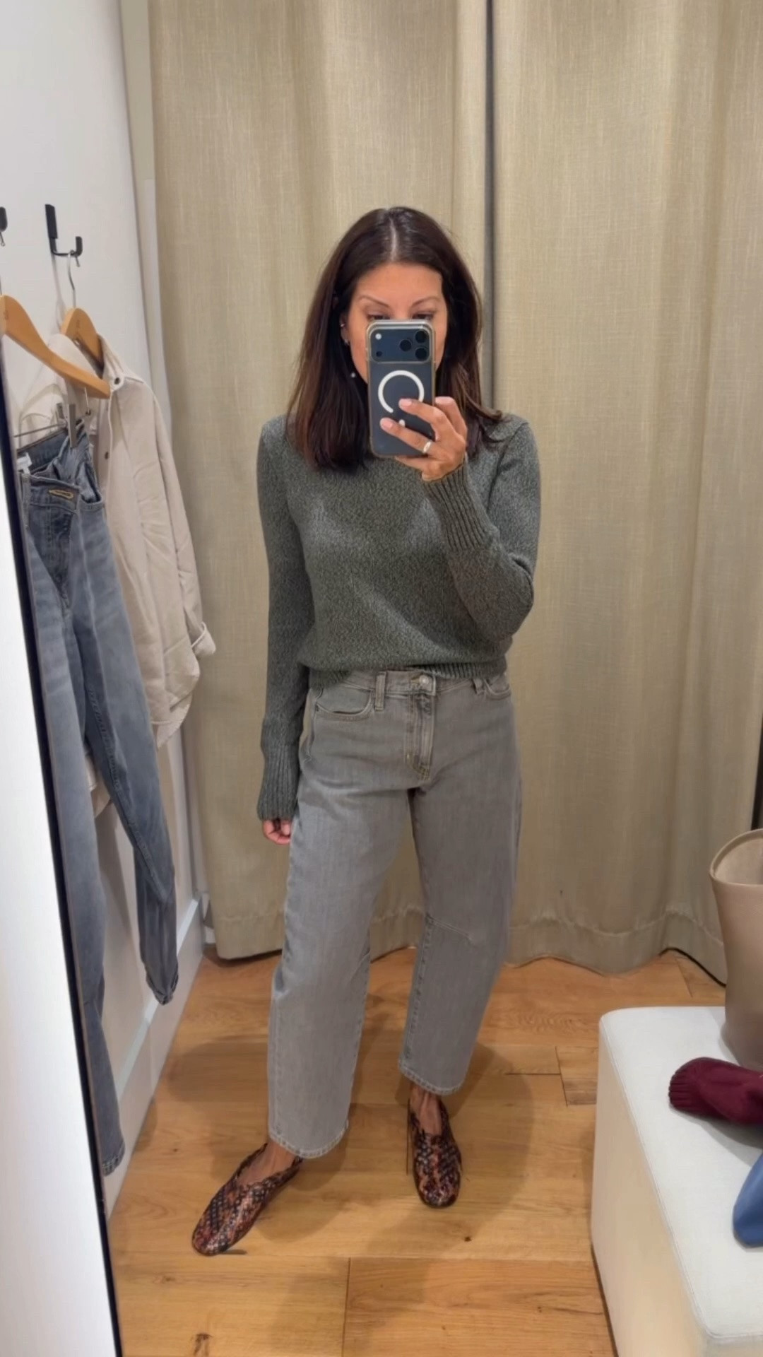 Barrel leg jeans 
Light grey wash 

Wearing 25 
Sweater xs

Fall fashion over 50

#LTKPetite #LTKSeasonal #LTKOver40