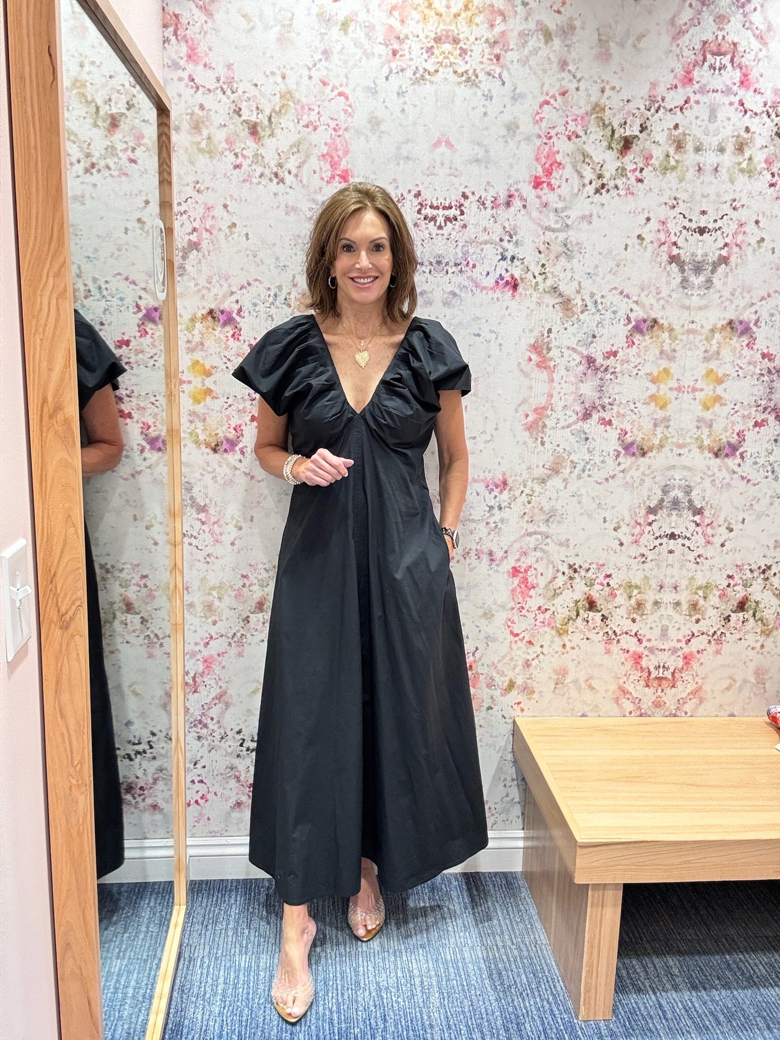 Poplin Dress - size 10 


Wedding Guest 
Destination wedding 
Summer dresses
Midi dress 
Black dress
Summer wedding

#LTKWedding #LTKSeasonal #LTKTall