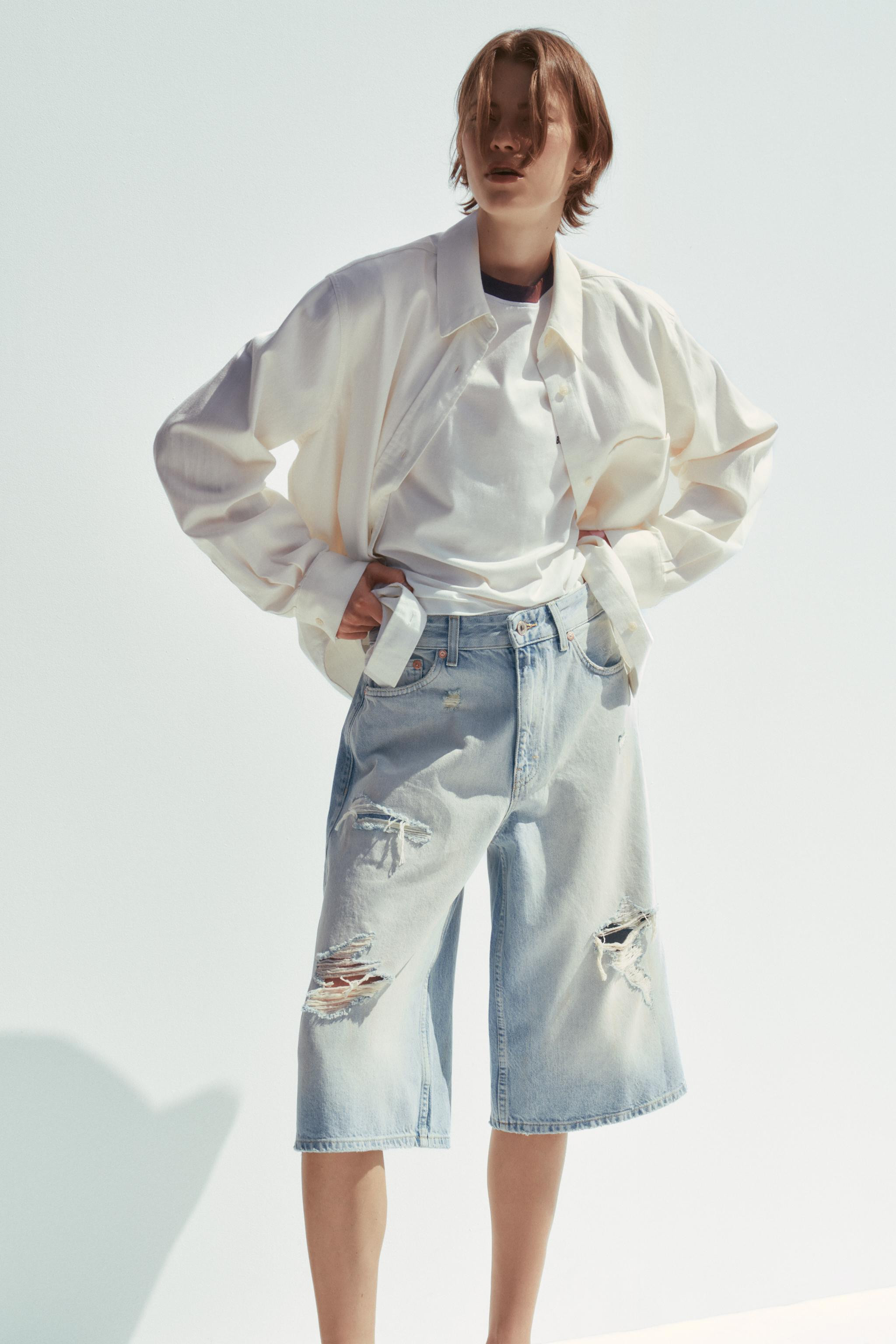 MID-RISE RIPPED DENIM BERMUDA JORTS | Zara US