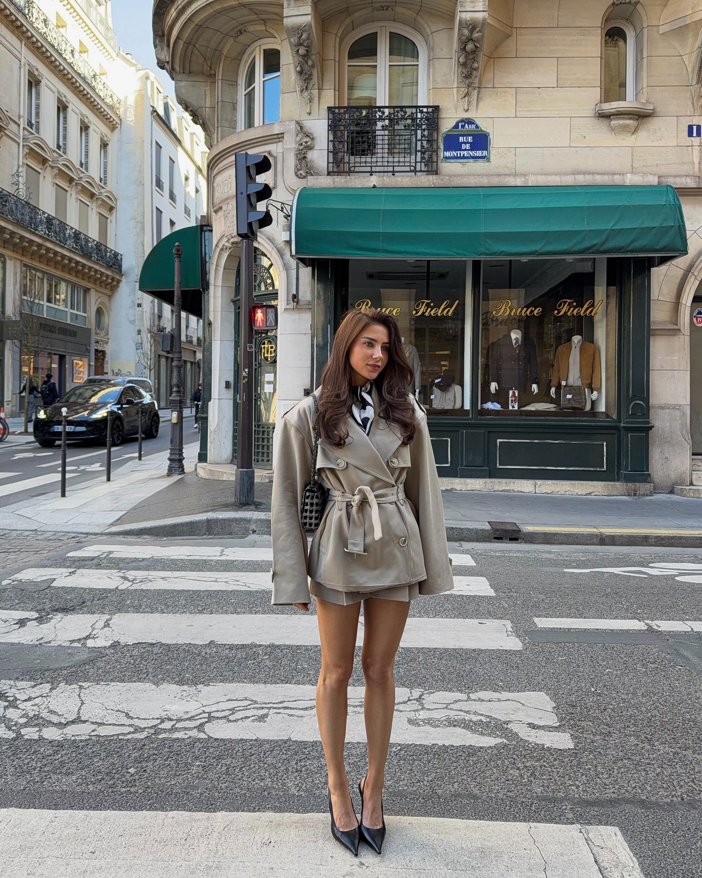 Trench, but make it mini
Wearing xs in trench & xxs in shorts


#LTKeurope #LTKfrance #LTKspring