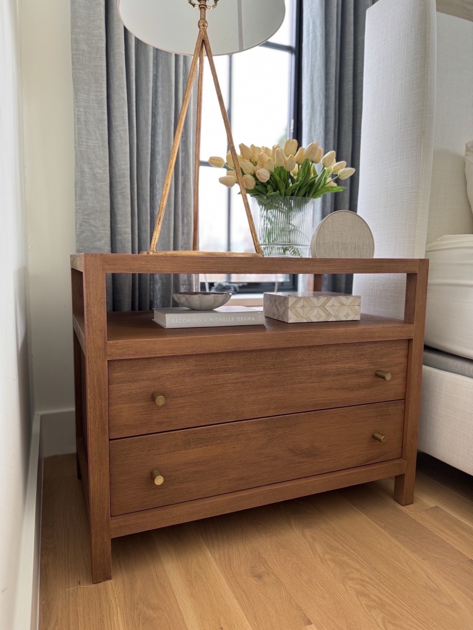 Acrylic and brass curtain rod. Linen curtains in mineral blue. Two drawer wood stand. Traditional brass table lamp. Stand styling. Upholstered bed in Zuma white. Amazon finds. White bedding


#LTKdayinmylife #LTKHome #LTKmomlife