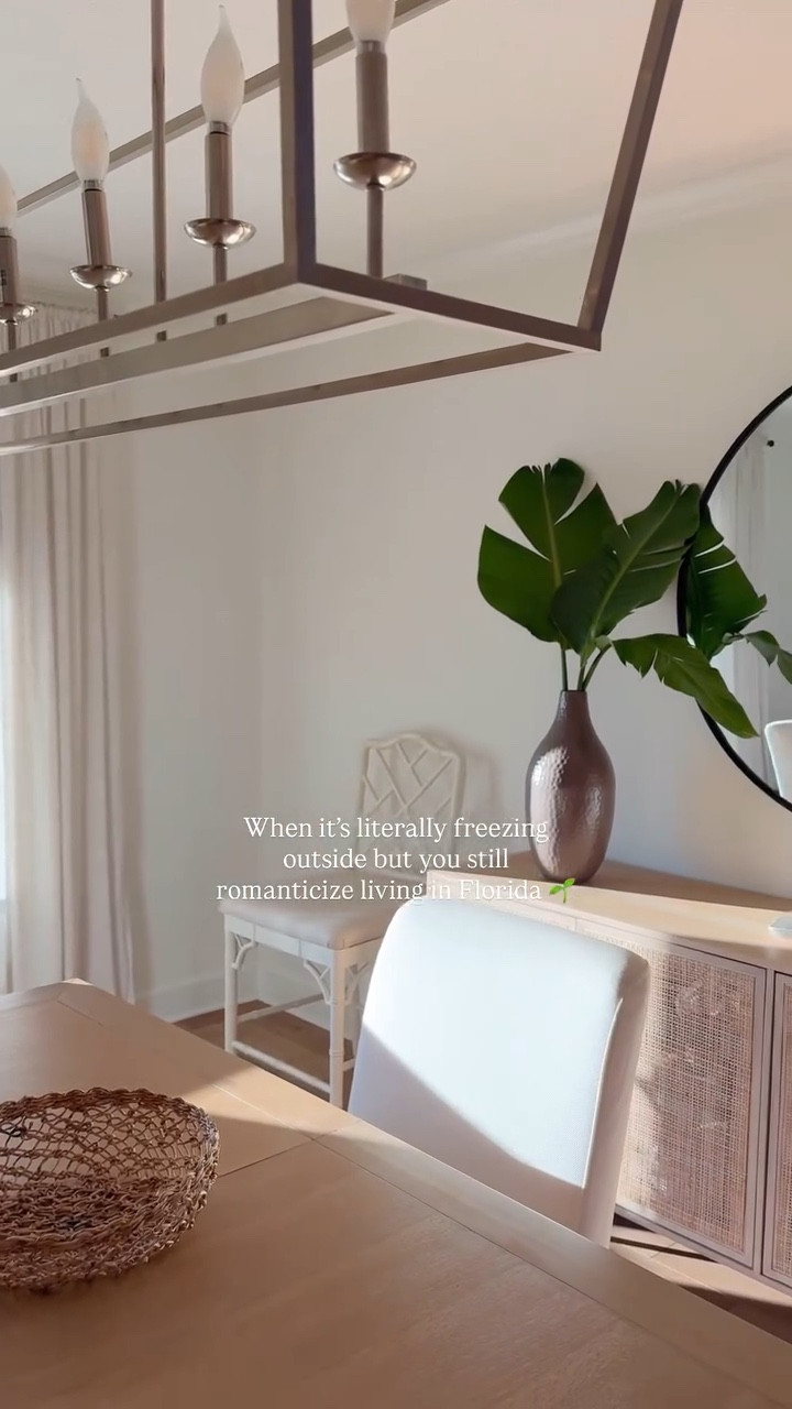 It’s so great to have my fronds back. Glad I trimmed a few before we got several days of a hard freeze and they all turned brown! 😩 It’s sunny out but windy and lows have been in the 20s!! At least I’m not shoveling snow. 😅☃️

Winter in coastal northeast Florida means I get to wear Uggs, tall boots, puffer vests, faux fur and still get a tan during the day if I wanted. 😎 I love the seasons here. We just skip the worst one. 😉☃️


#coastalhome #floridaliving #interiordesigninspo

#LTKSeasonal #LTKHome #LTKSaleAlert