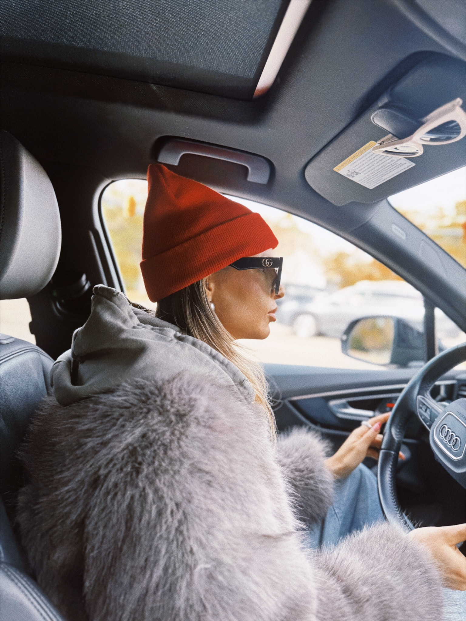 Jacket is old from Zara but linked some others I’m loving right now. Wearing a sm in the sweatshirt 

#LTKstyletip #LTKMostLoved #LTKSeasonal