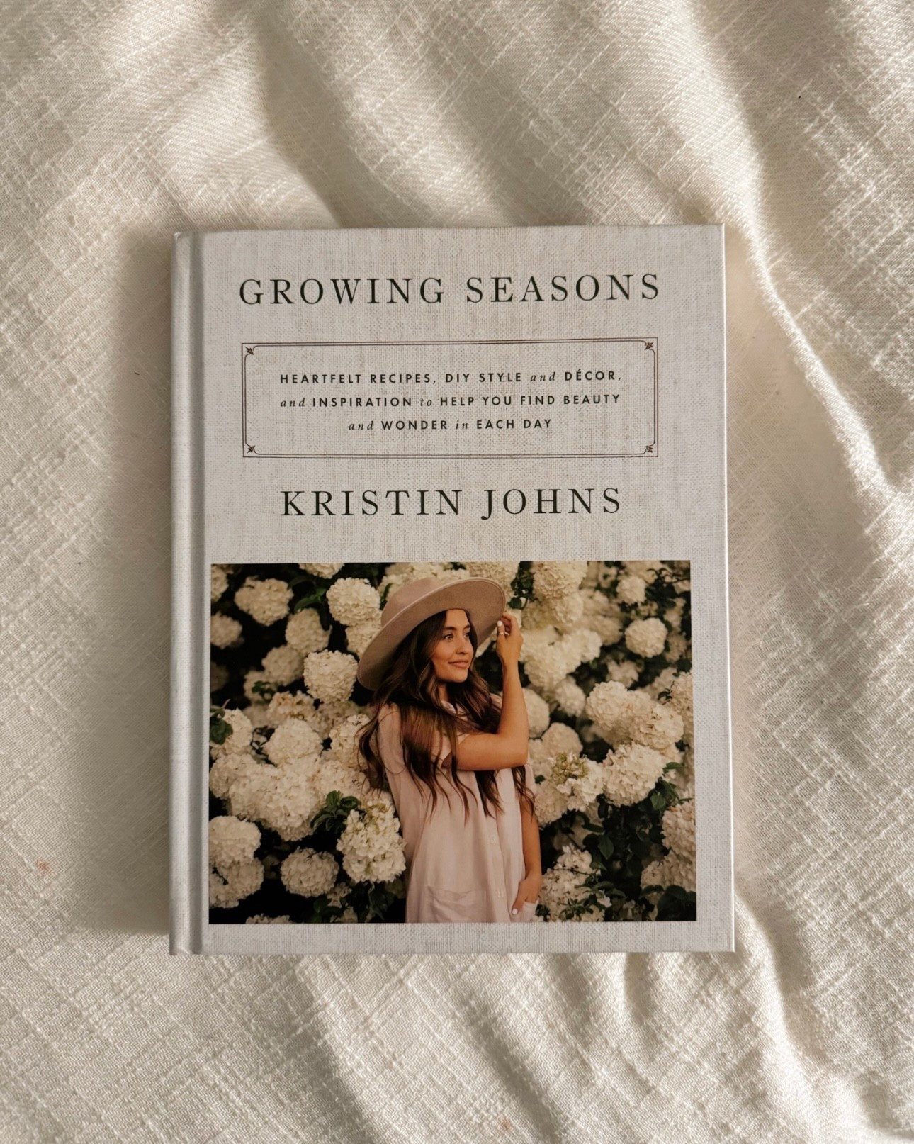 ✨ Currently reading Growing Seasons by Kristin Johns and it’s exactly the cozy, faith-filled encouragement my heart needed. If you’re in a season of waiting, change, or just craving peace in the everyday—this book is a must-read. Linking it here so you can grab your own copy 🤍 #KristinJohns #GrowingSeasons #FaithBooks #ChristianReads #CozyReads

#LTKHome #LTKFamily #LTKSeasonal