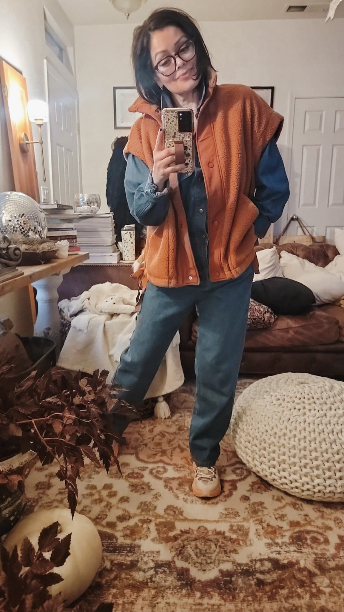 Grab a vest this season! Wearing a large. 

VICI Collection Code: ALITORRES25

#falloutfit
#sherpavest

#LTKSaleAlert #LTKFindsUnder50 #LTKStyleTip