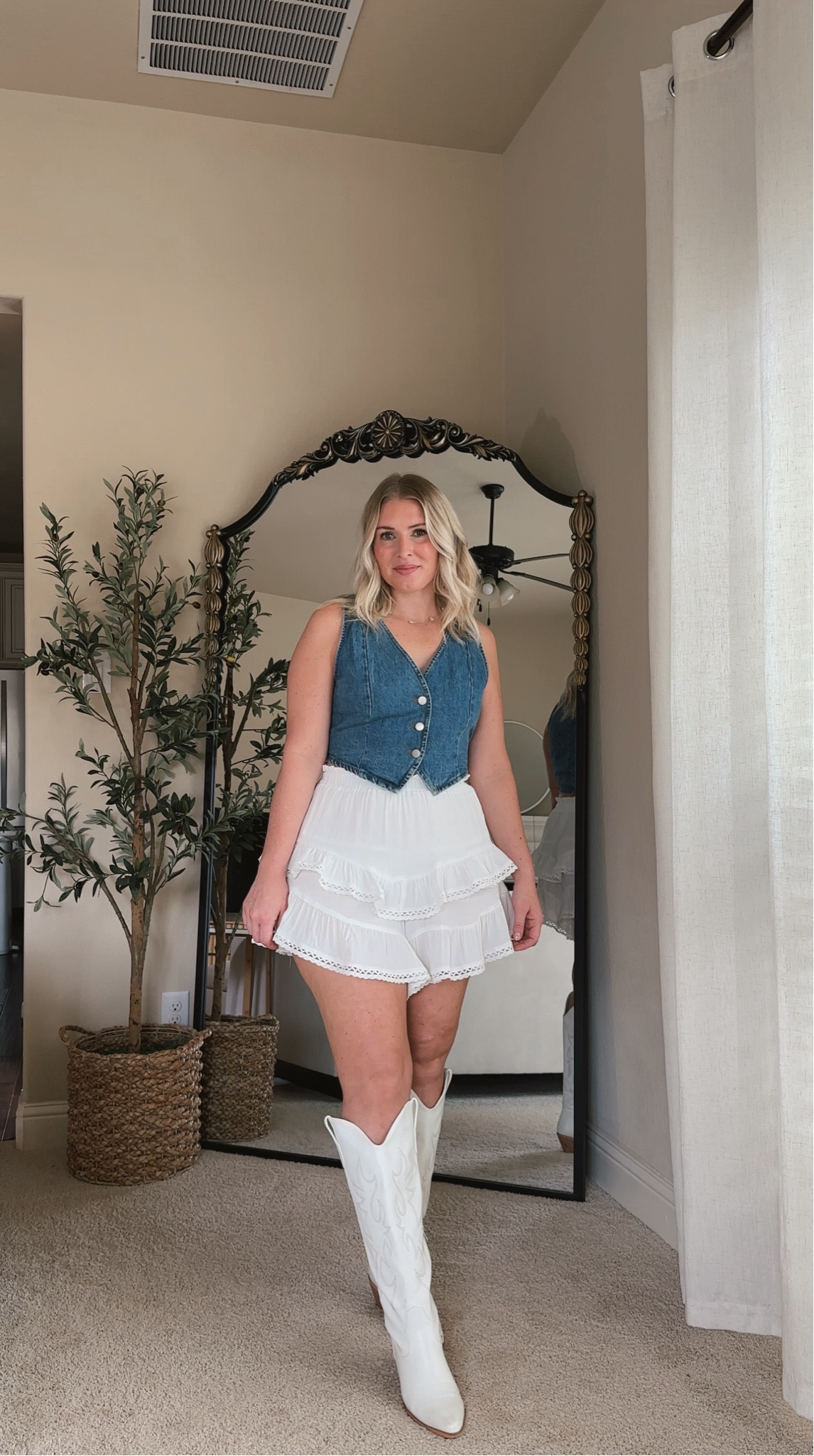 Lulus fall outfits 

#LTKSeasonal #LTKStyleTip #LTKFindsUnder100