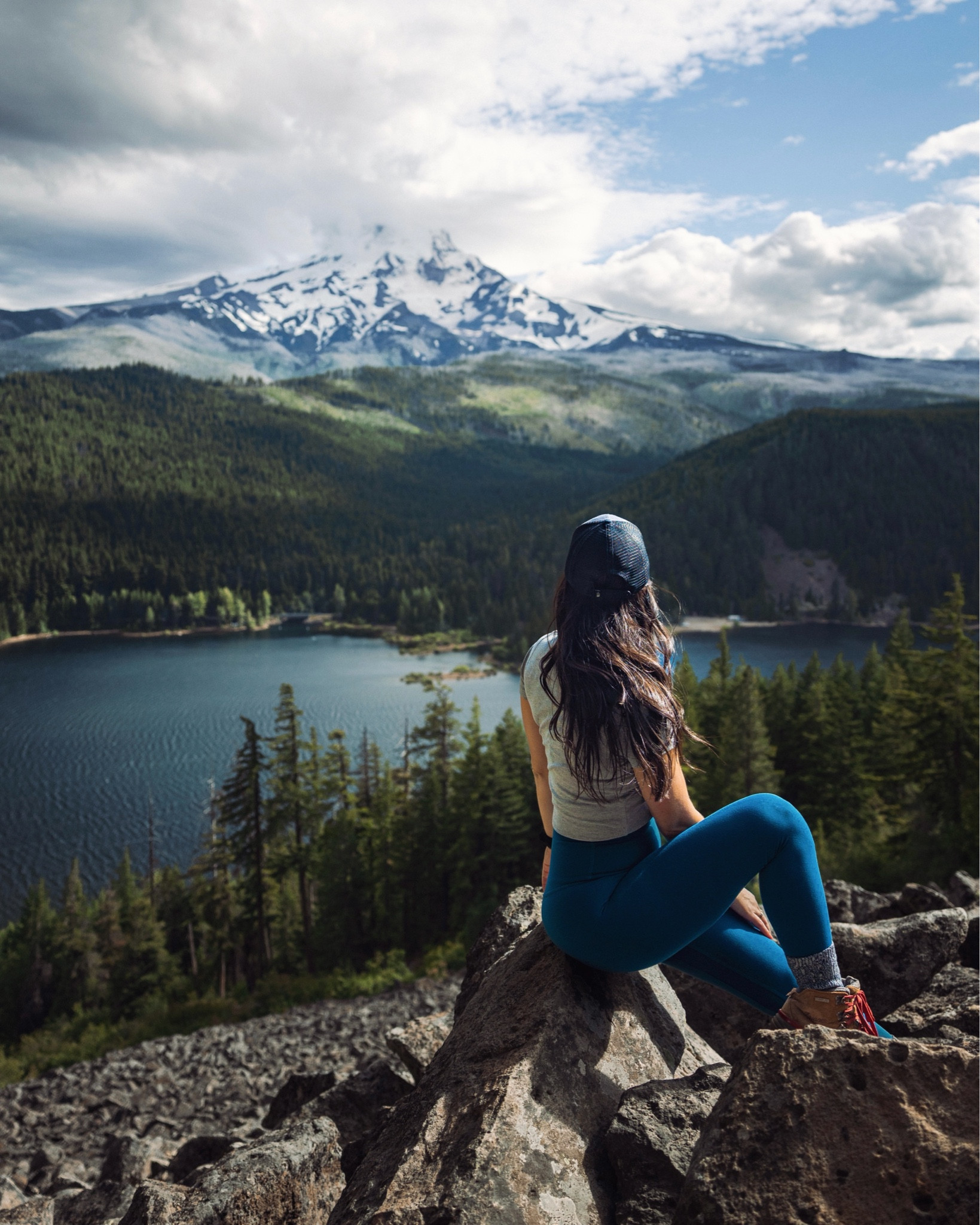 Forever matching nature’s conditions 🤭💙

Top is the brand Pinnacle (@thepinnacleoutfitters on Instagram) — I got size XS. It’s the perfect length to wear with leggings too! DC: AMANDA10 for 10% off 🫶🏼

Leggings are size 2

Boots are my fave ever ever 🥾🥹🤎

#LTKActive #LTKShoeCrush #LTKTravel