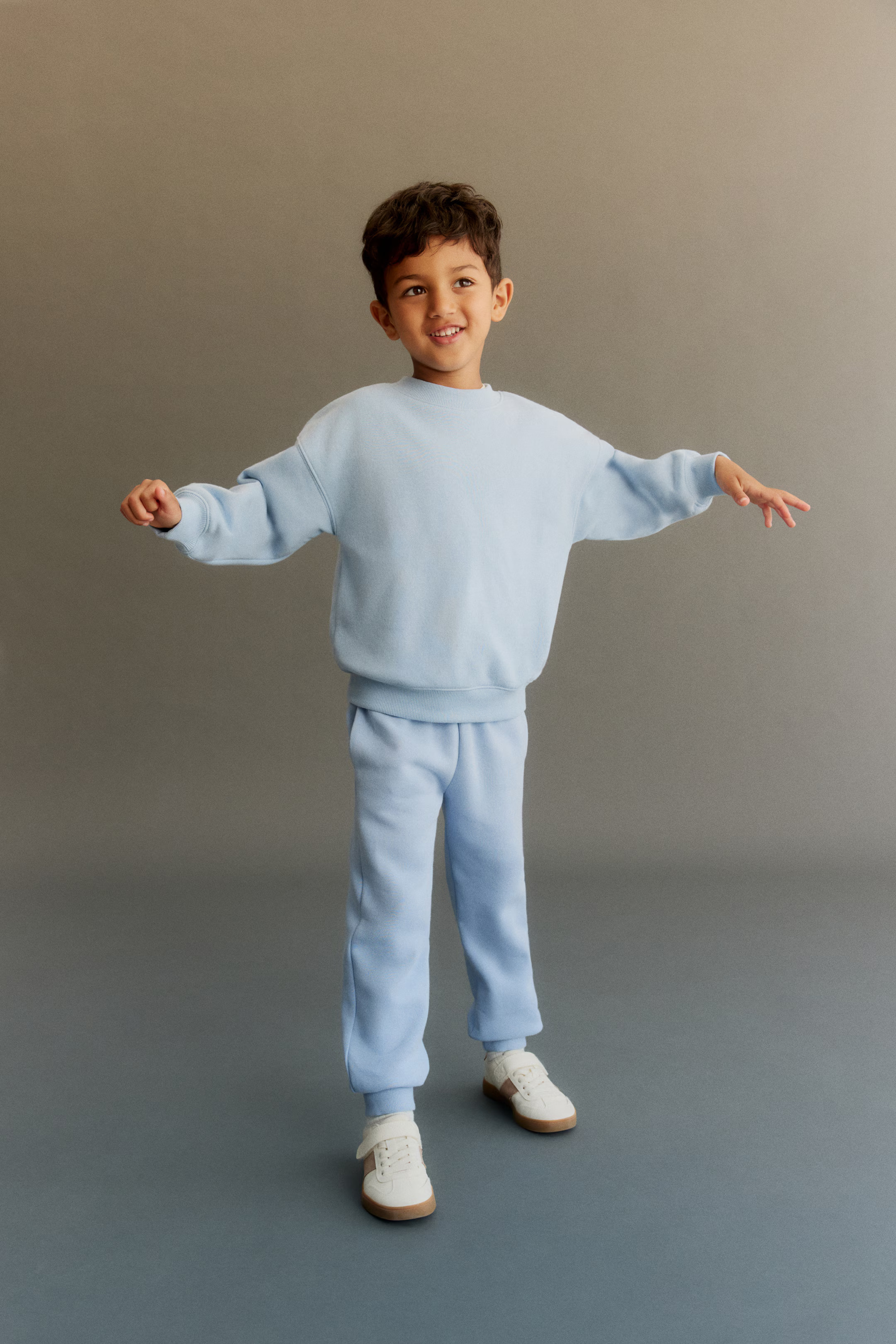 Oversized Crew-neck Sweatshirt | H&M (US + CA)
