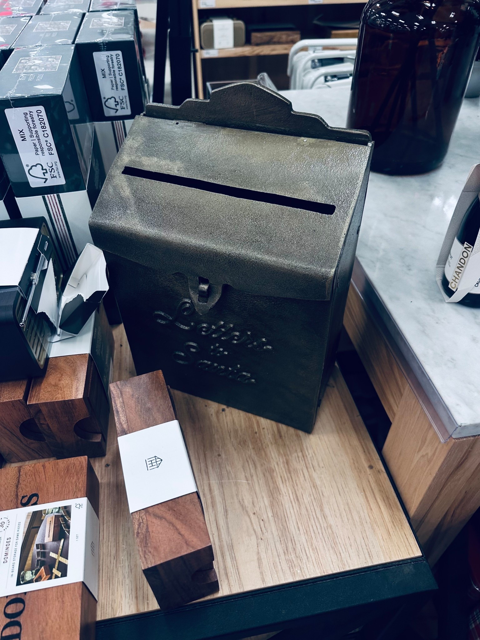 Functional decor that actually looks good 🖤 Perfect for an entryway, office, or gift idea. Linking this and similar home finds.


#LTKHome #LTKMens #LTKGiftGuide