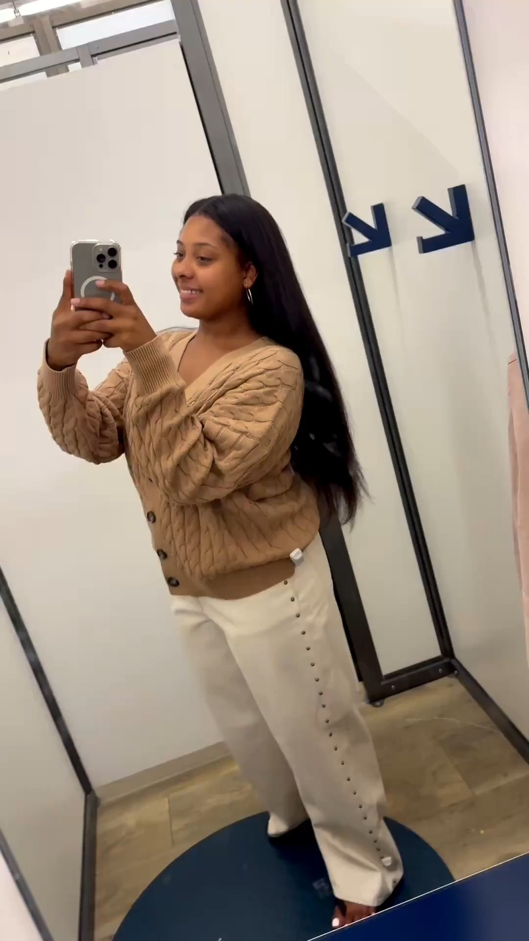 These Jean are the crusted my fav pair of white Jeans ft this beautiful soft cardigan 
Sz 14 in jeans 

#LTKootd #LTKU #LTKWorkwear