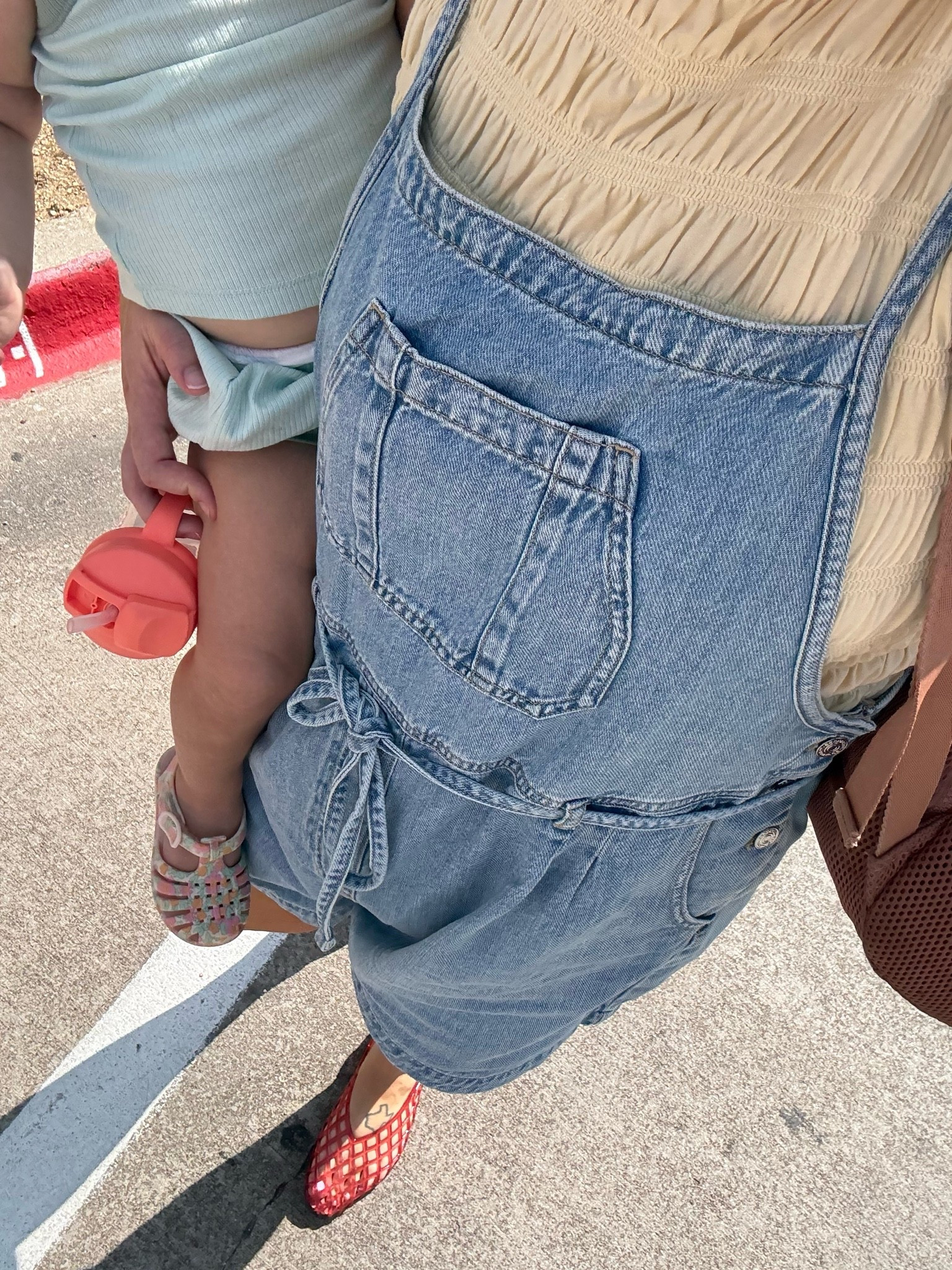 Summer outfit wearing xxl in overalls and xl in tank. Margot’s matching set is on sale

#LTKMidsize #LTKmomlife #LTKKids