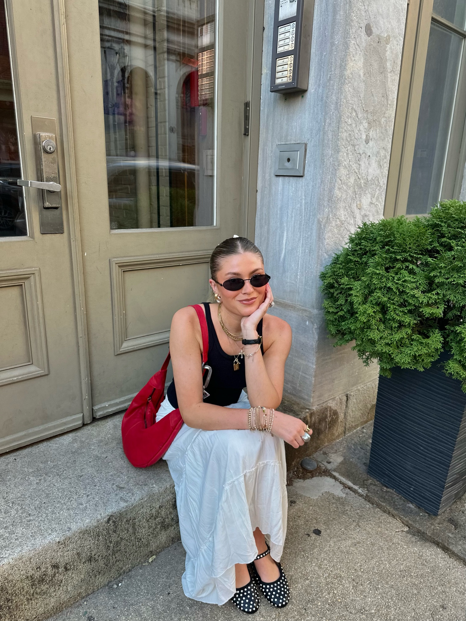 tank: brandy melville 
skirt: brandy melville 