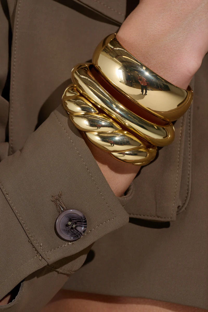 BITE ME GOLD BRACELET SET | AKIRA