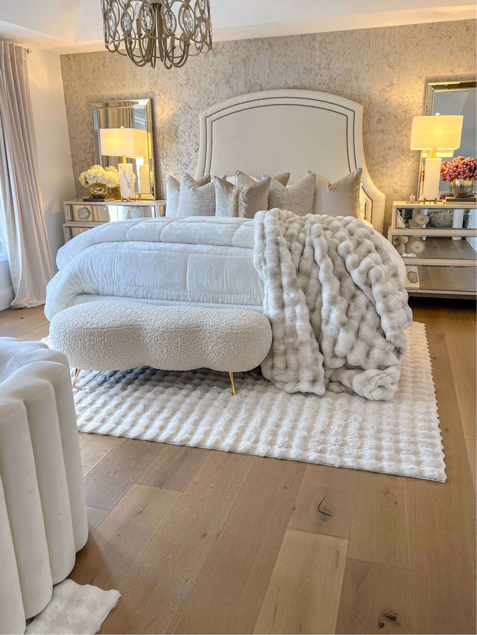 I wish I had links for the nightstands and wallpaper but those are sold out completely. I have linked everything that I can though and will continue to add when I find it. 

#LTKHome #LTKU #LTKStyleTip