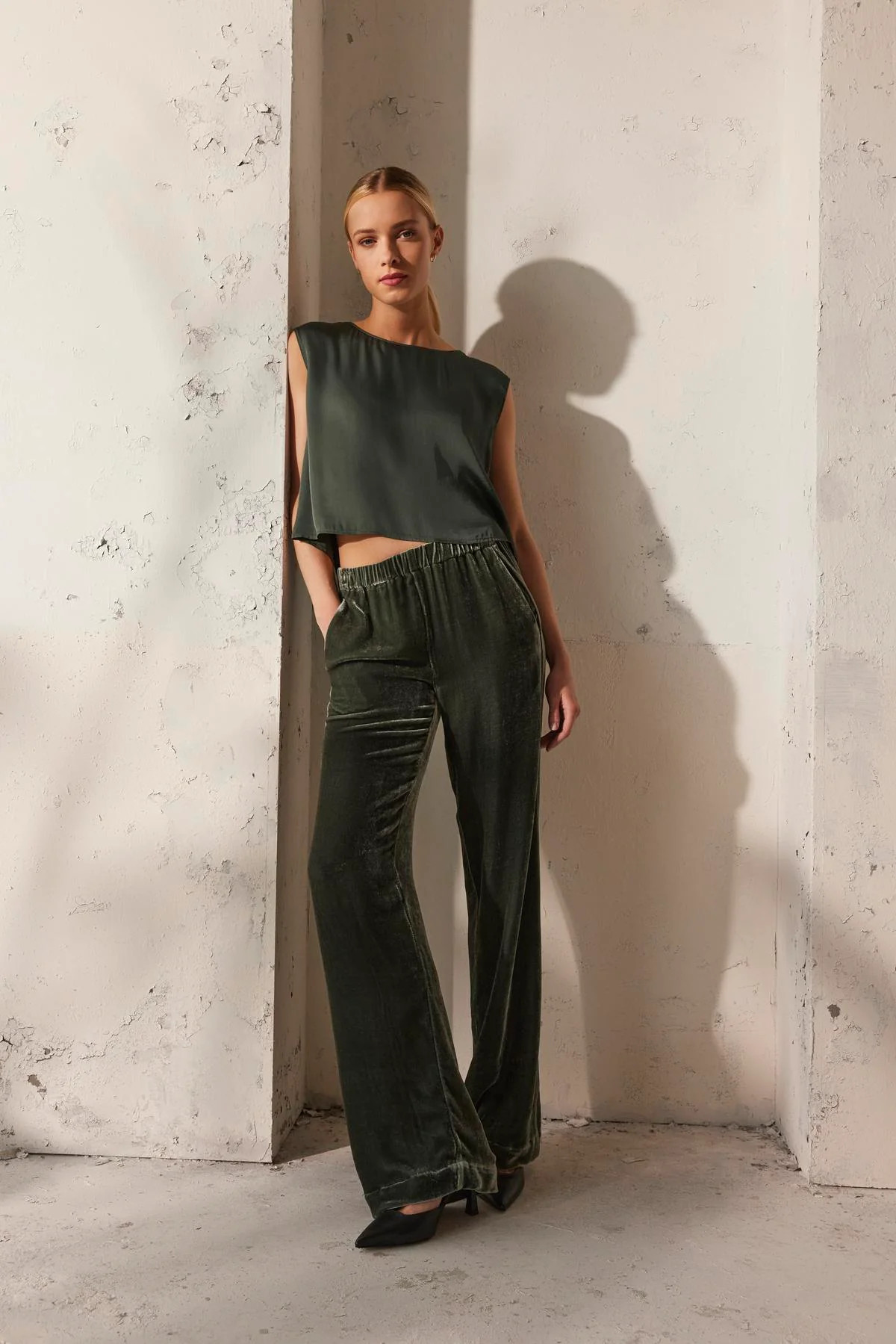SORINE SILK VELVET STRAIGHT LEG PANT | Velvet by Graham & Spencer