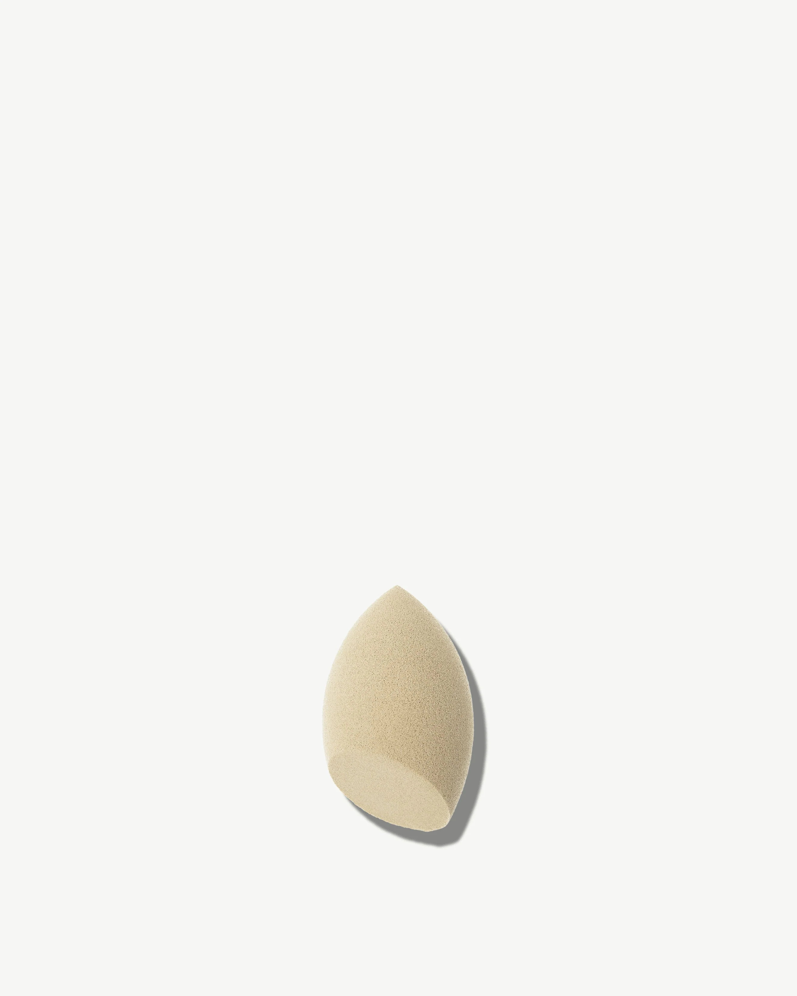 Pure Luxury Au Naturel Green Tea Makeup Sponge | Credo Beauty