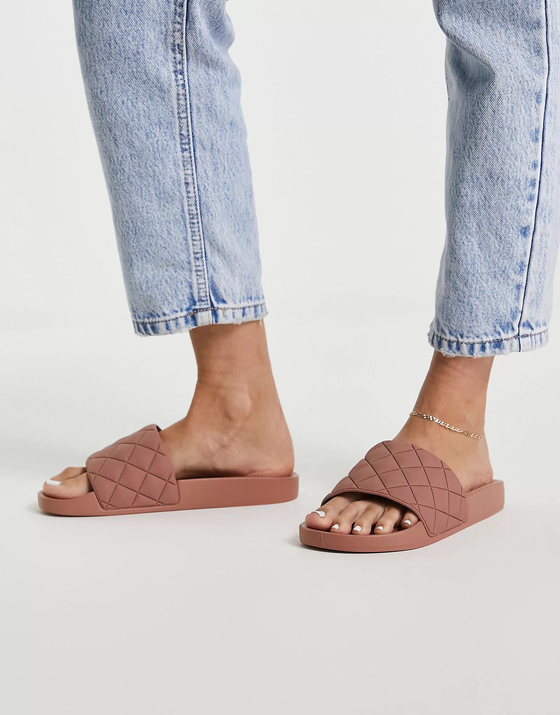 ASOS DESIGN Flare quilted sliders in beige | ASOS (Global)