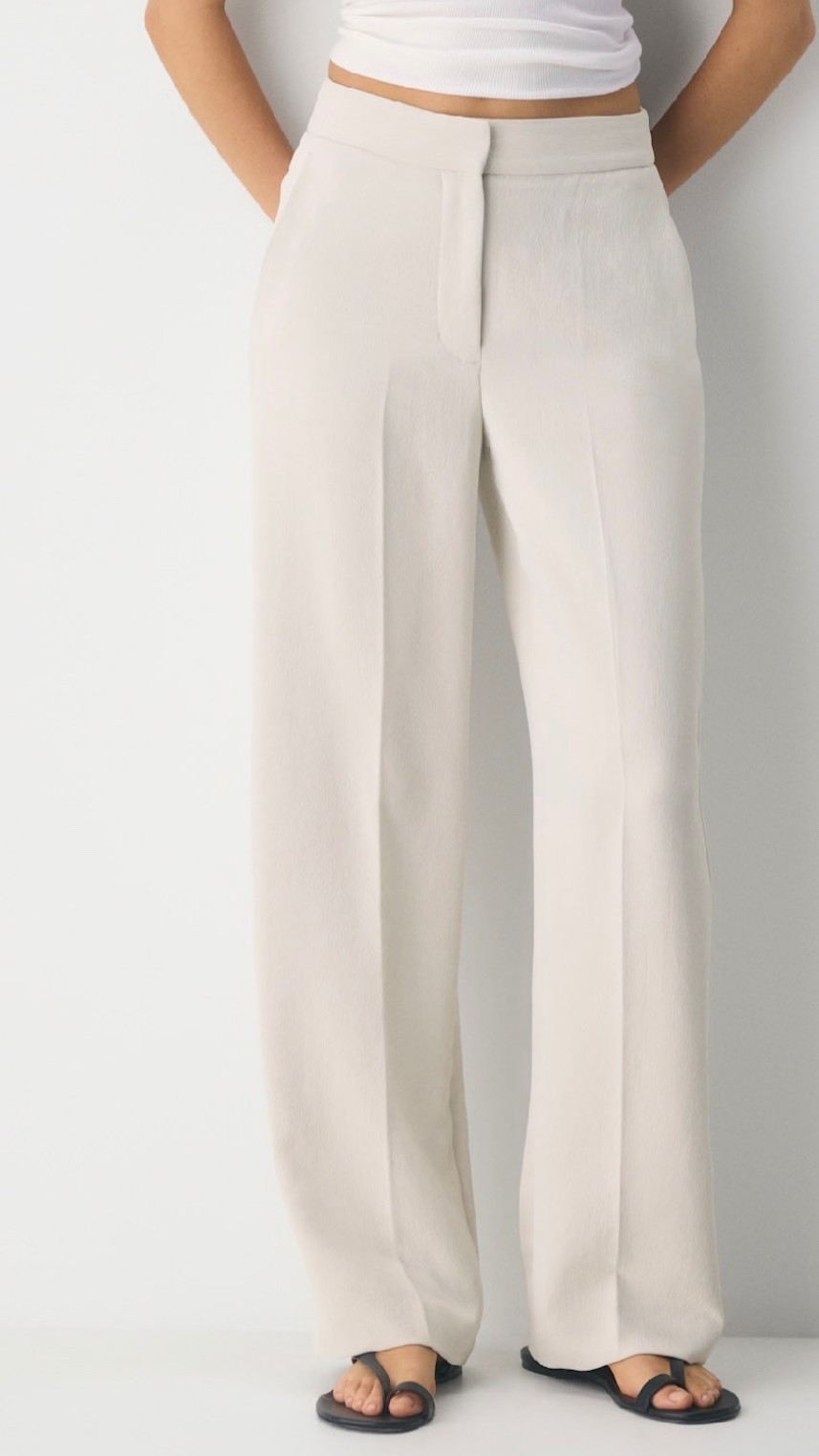 The best pant you’ll ever wear to work

#LTKsale #LTKworkwear #LTKmodest