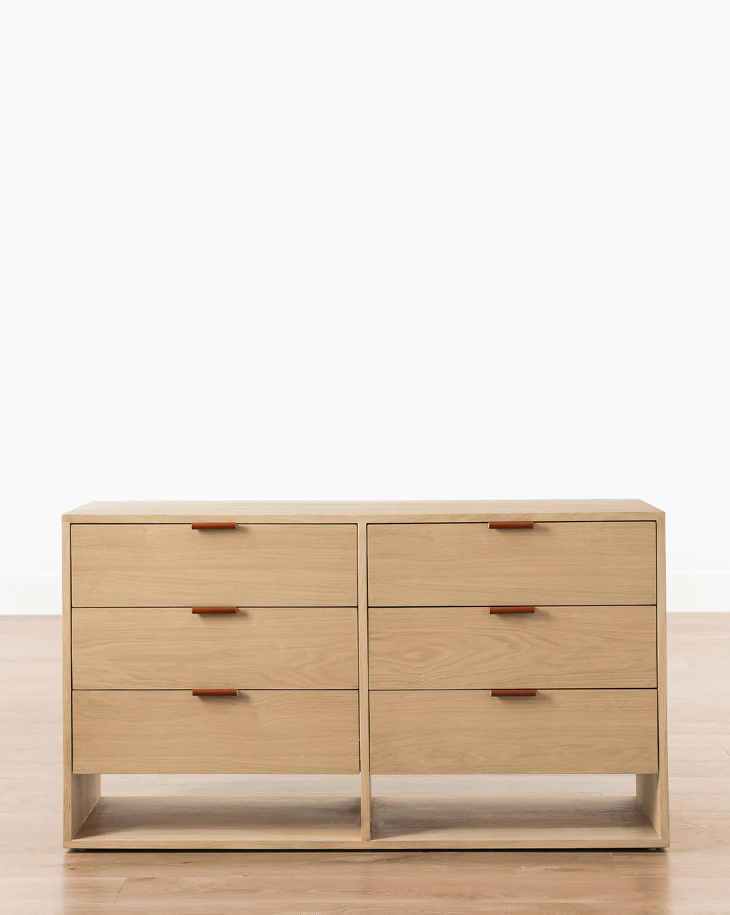 Kayson Dresser | McGee & Co. (US)