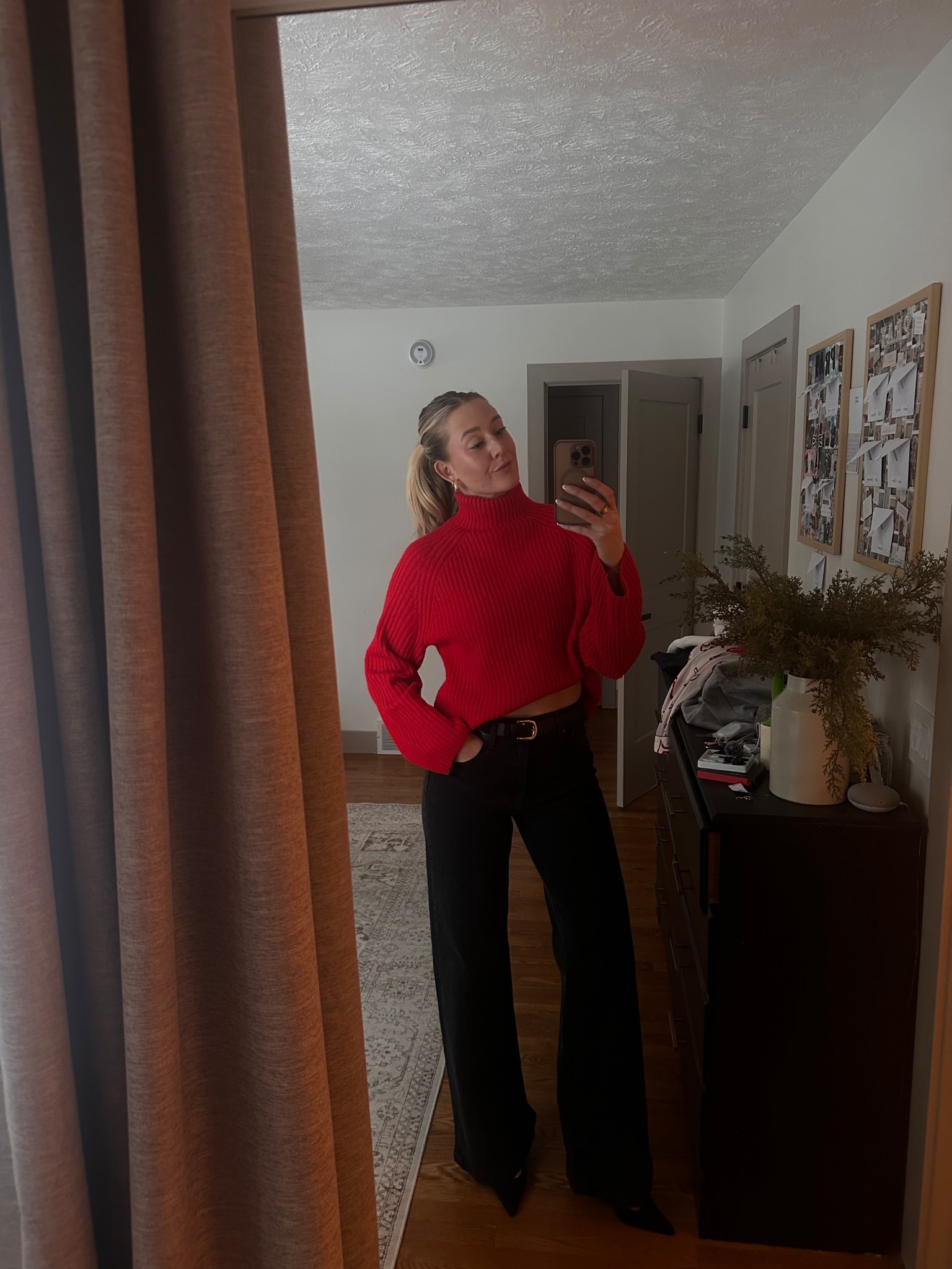 I’m 5’10, wearing a size 28/6 Tall!! Absolutely obsessed with these jeans — especially with a little kitten heel or bootie. They’re the perfect length for my tall girlies! Currently on SALE!!!

#LTKValentine #LTKSaleAlert #LTKootd