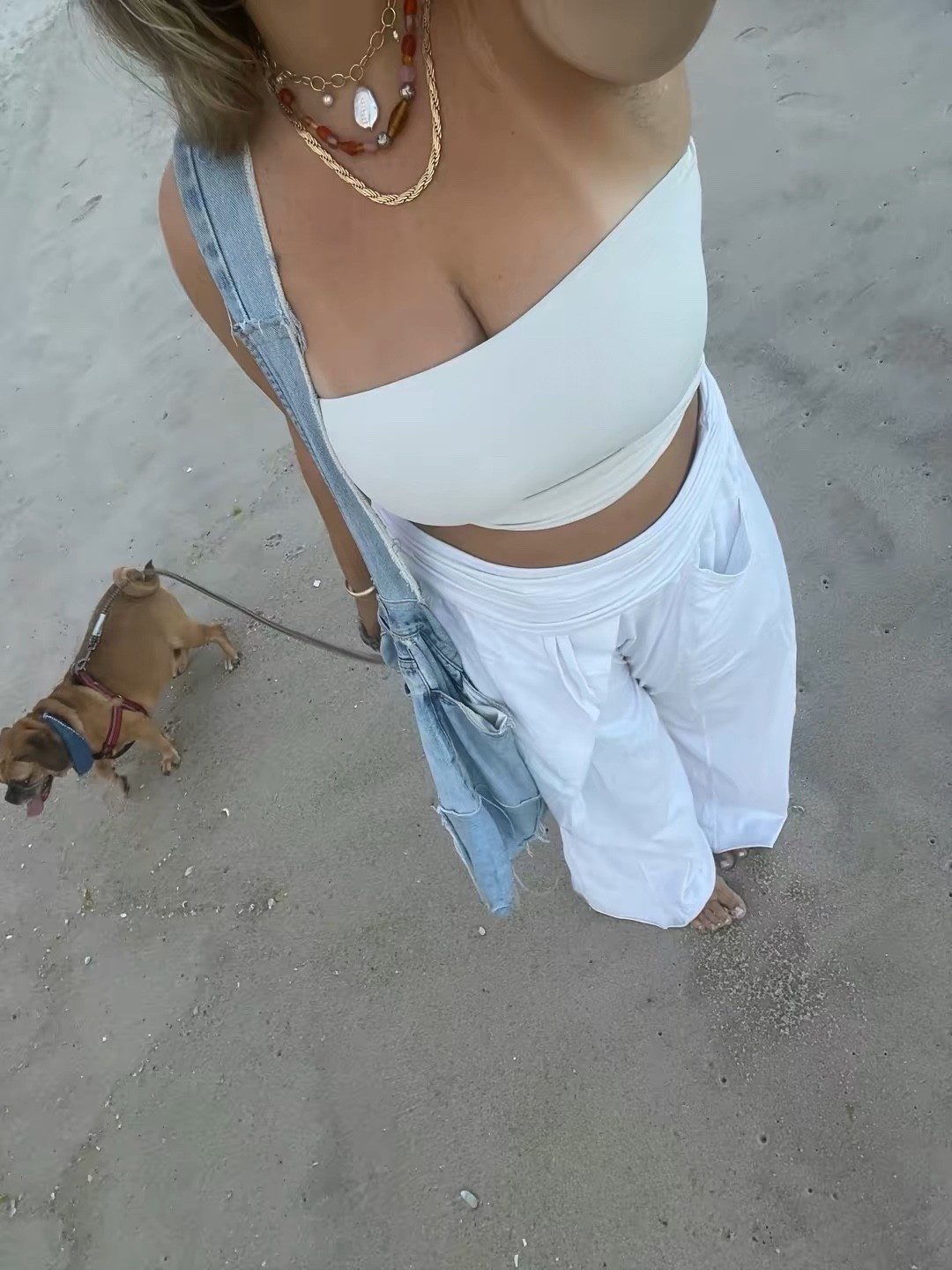 tube top aritizia 
flowy pants are the free people old hot shot pant they have a new version (looks better imo)
bag is deesdenimdesigns on insta 