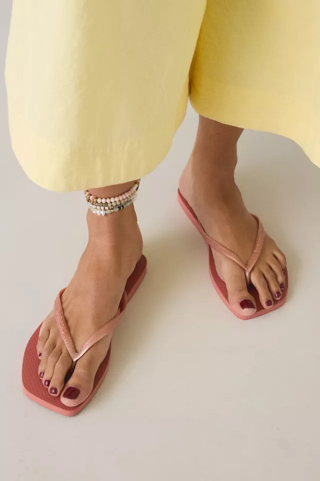 Havaianas Women's Slim Square Flip Flop Sandals in Black, Women's at Urban Outfitters | Urban Outfitters (US and RoW)